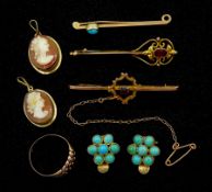 Victorian and later gold jewellery including three stone set brooches