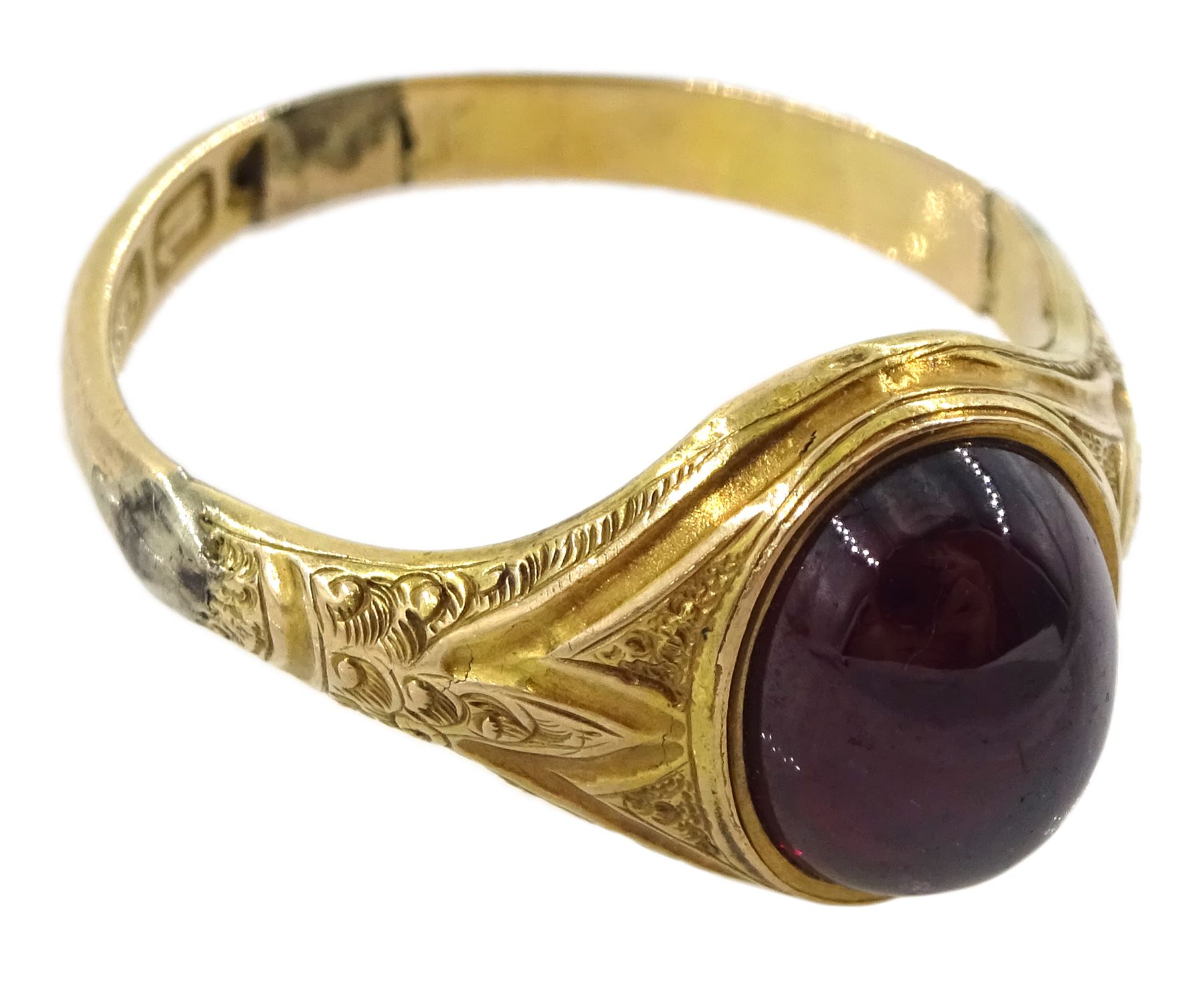 Victorian 15ct gold single stone cabochon garnet ring - Image 3 of 4