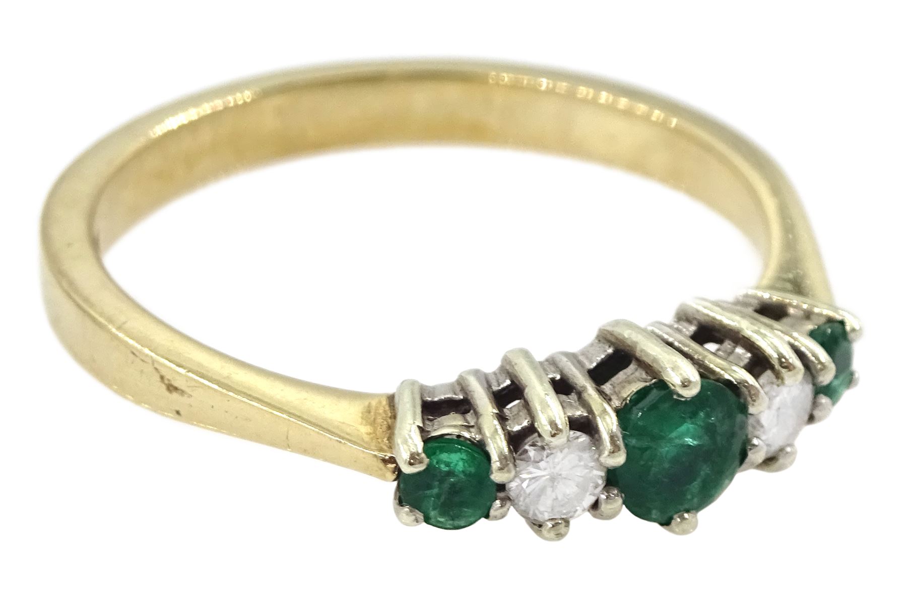 9ct gold five stone round emerald and diamond ring - Image 3 of 4