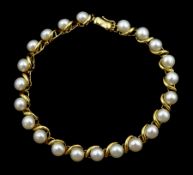 14ct gold cultured pearl bracelet