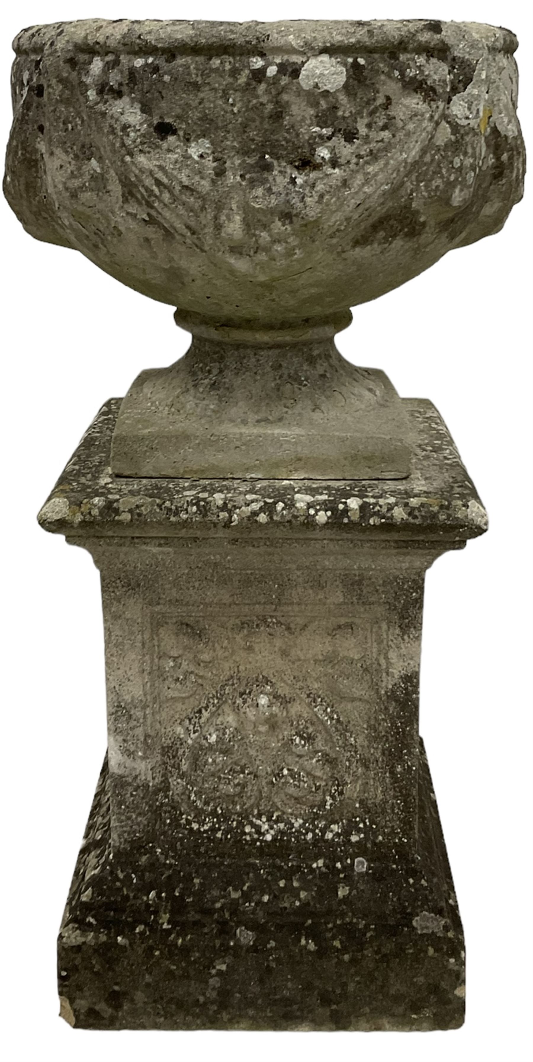 Reconstituted urn