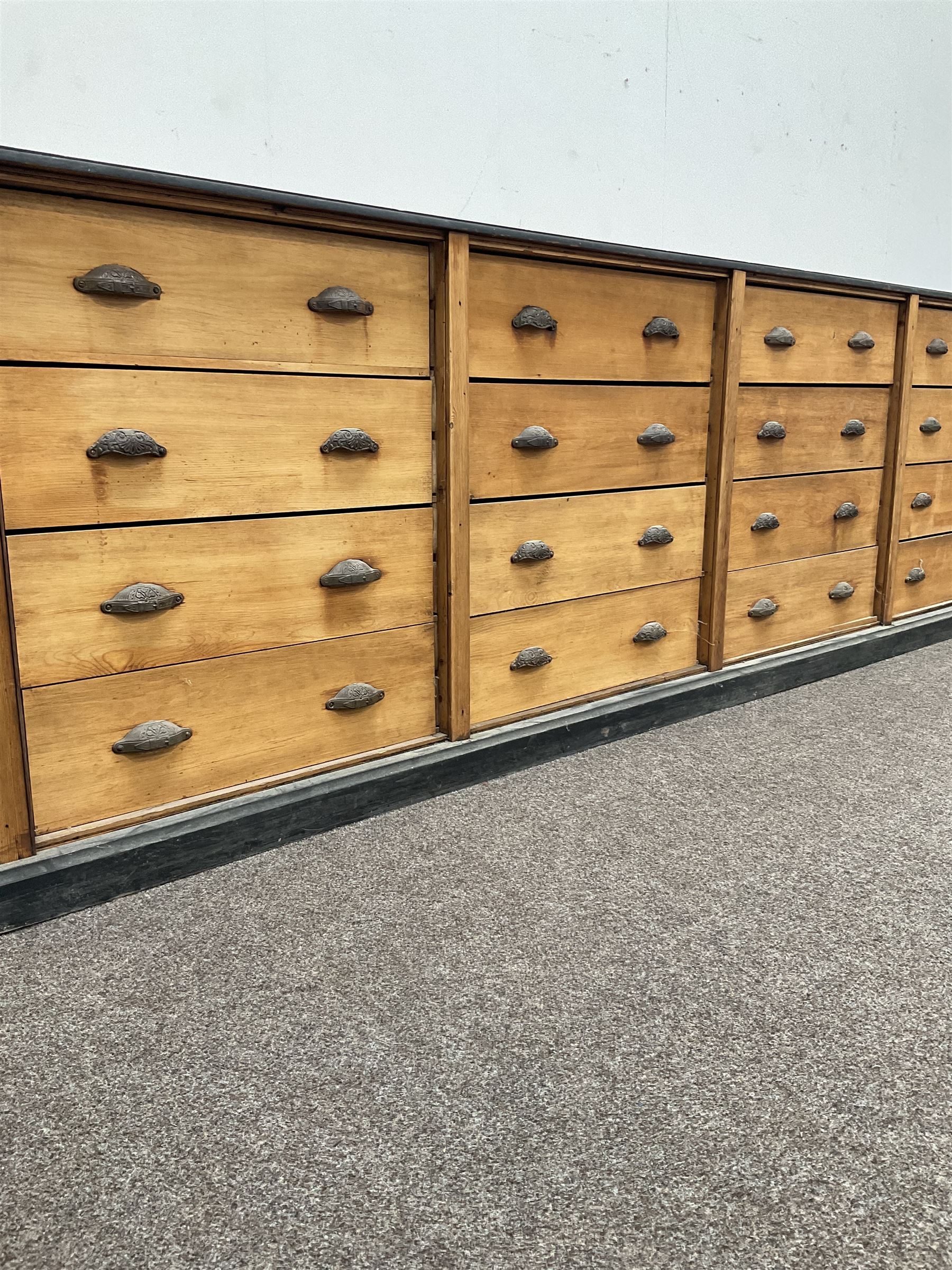 Early to mid-20th century pine multi-drawer unit - Image 2 of 4