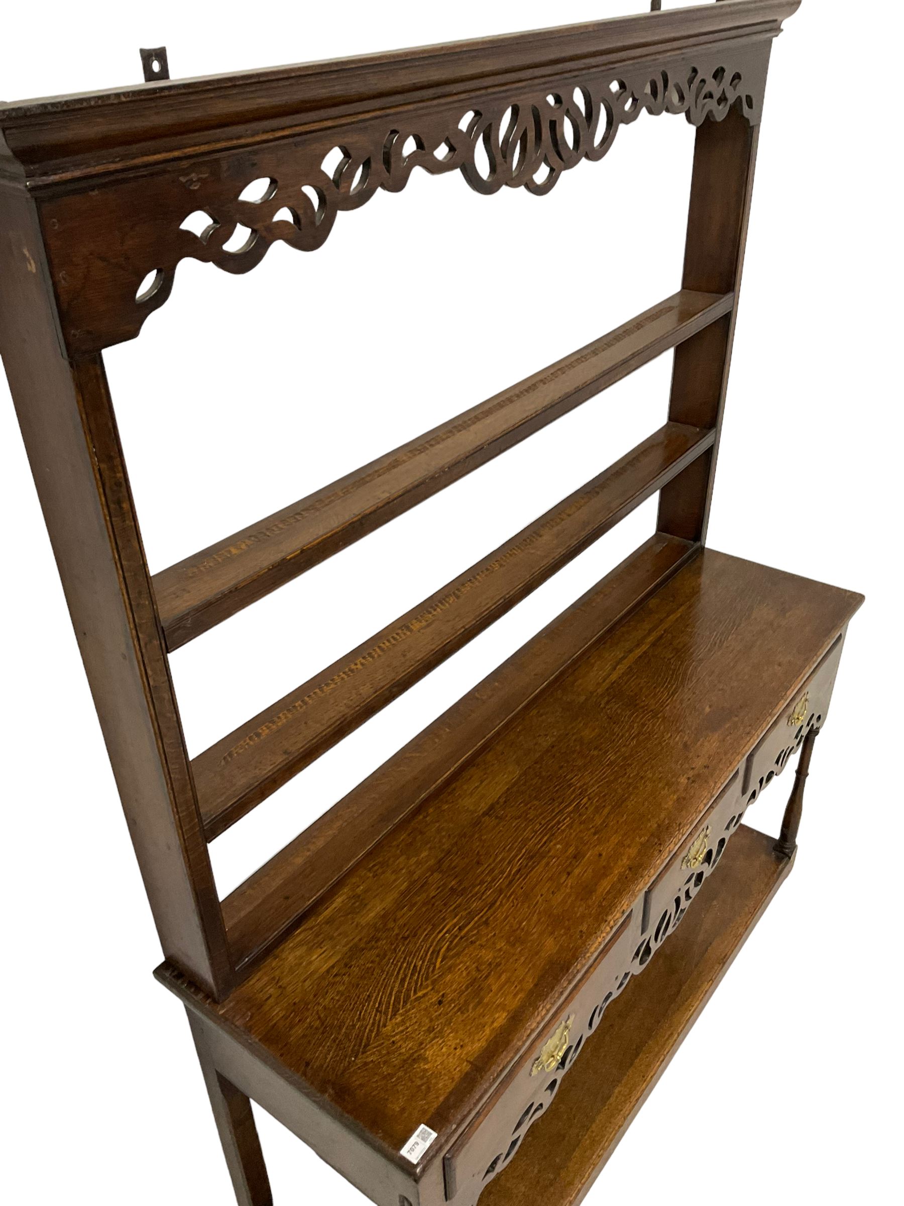 Georgian design oak dresser - Image 3 of 4
