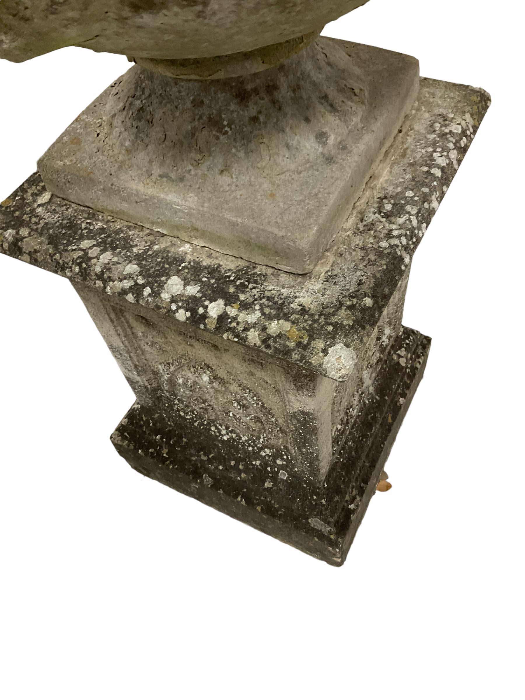 Reconstituted urn - Image 3 of 3