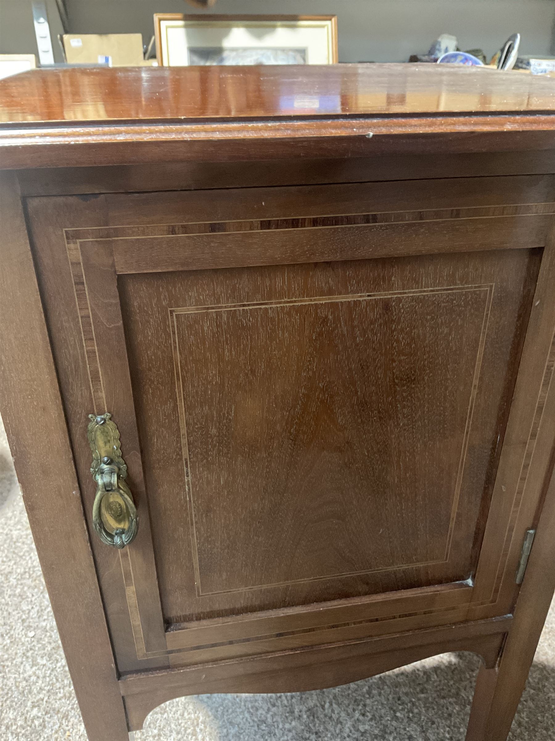 Edwardian mahogany bedside cabinet - Image 2 of 2
