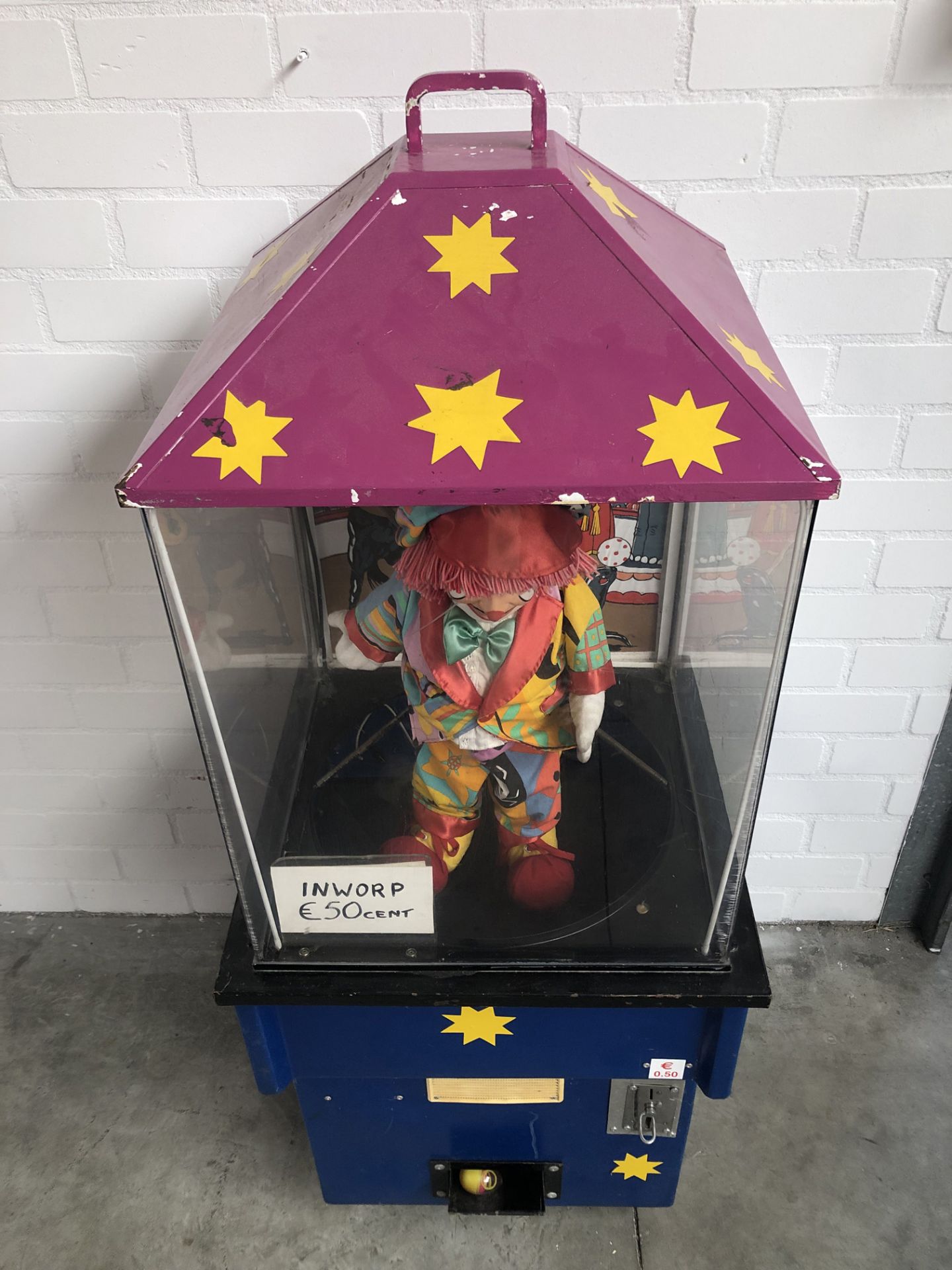 Coin-op Clown Surprise Egg Vending Machine - Bild 2 aus 6
