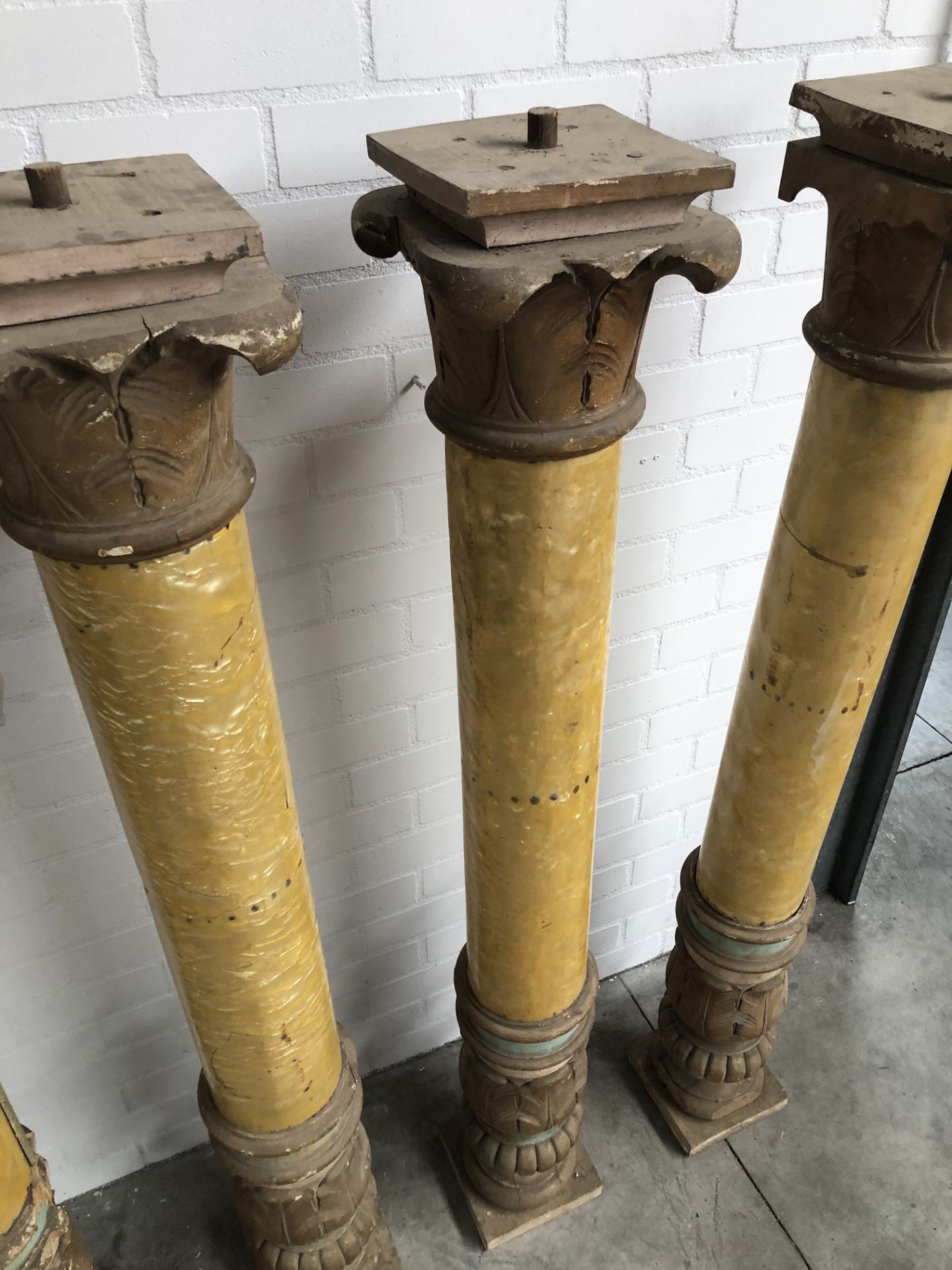 Set of 4 Wooden Pillars from a Carousel or an Organ - Image 6 of 6