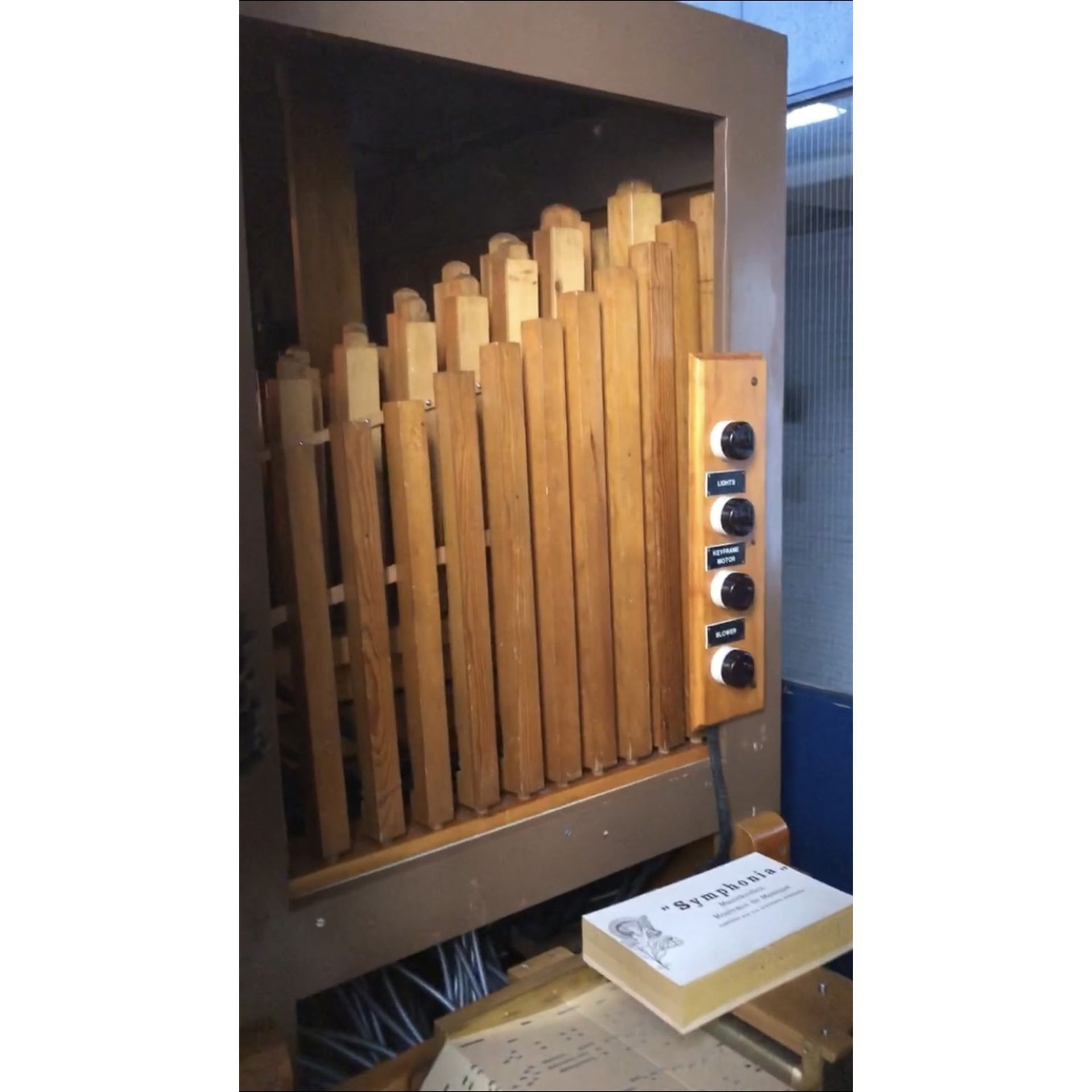 Decap 72-key Dance Organ with 50 Music Books - Image 3 of 6