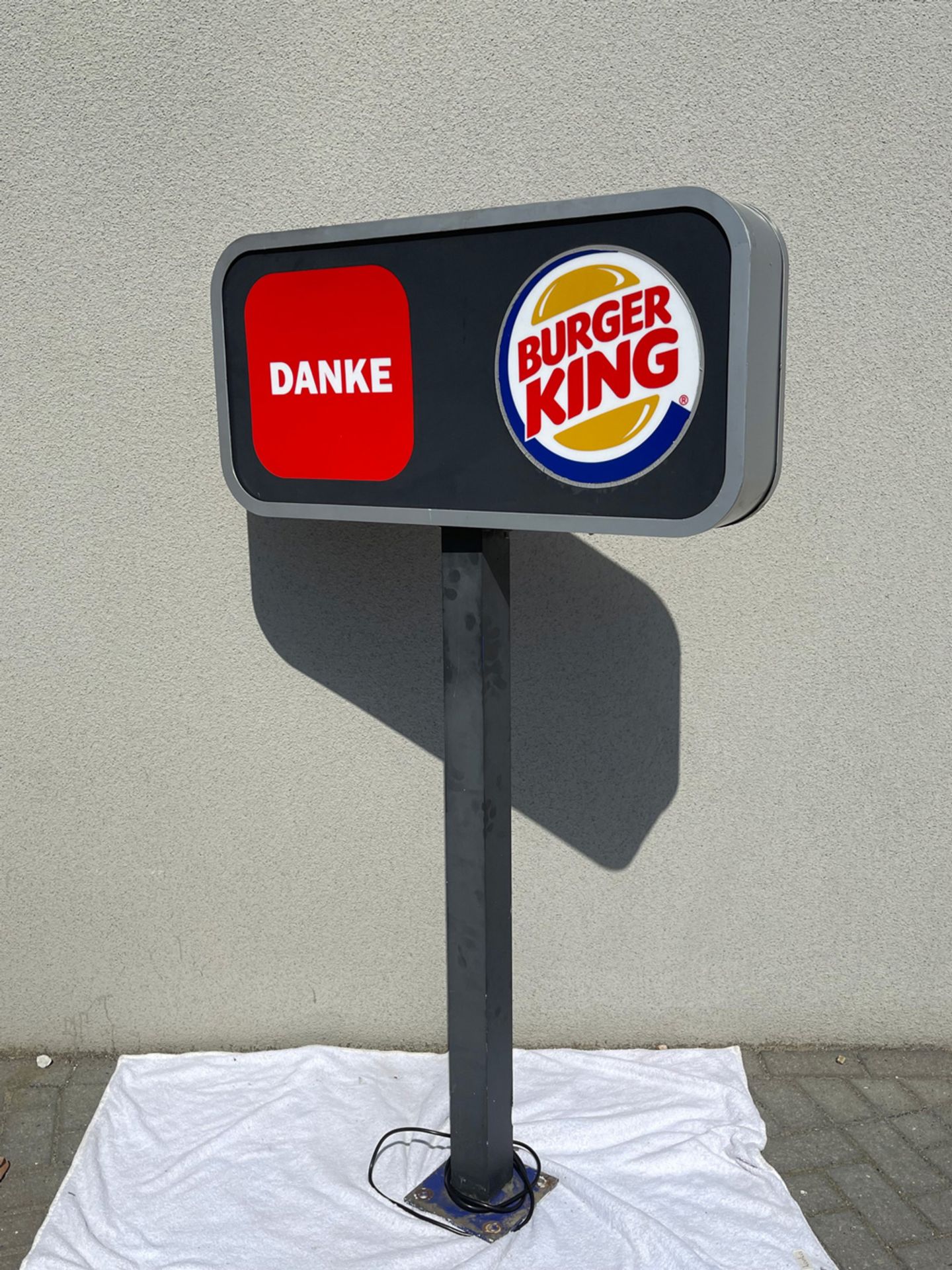 German Burger King Drive In Light-Up Sign  - Image 4 of 11