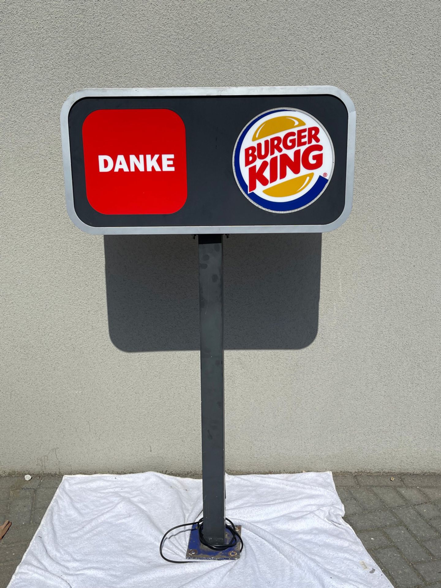 German Burger King Drive In Light-Up Sign  - Image 5 of 11