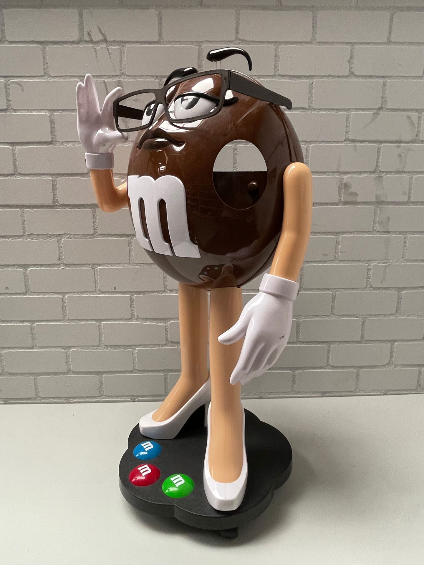 M&M Ms. Brown Store Display  - Image 7 of 12