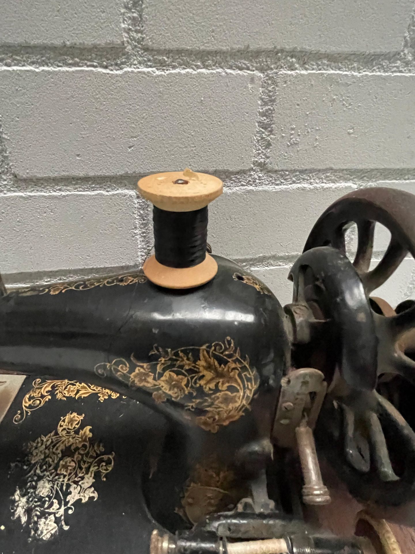 Vintage Cast Iron Sewing Machine - Image 8 of 11