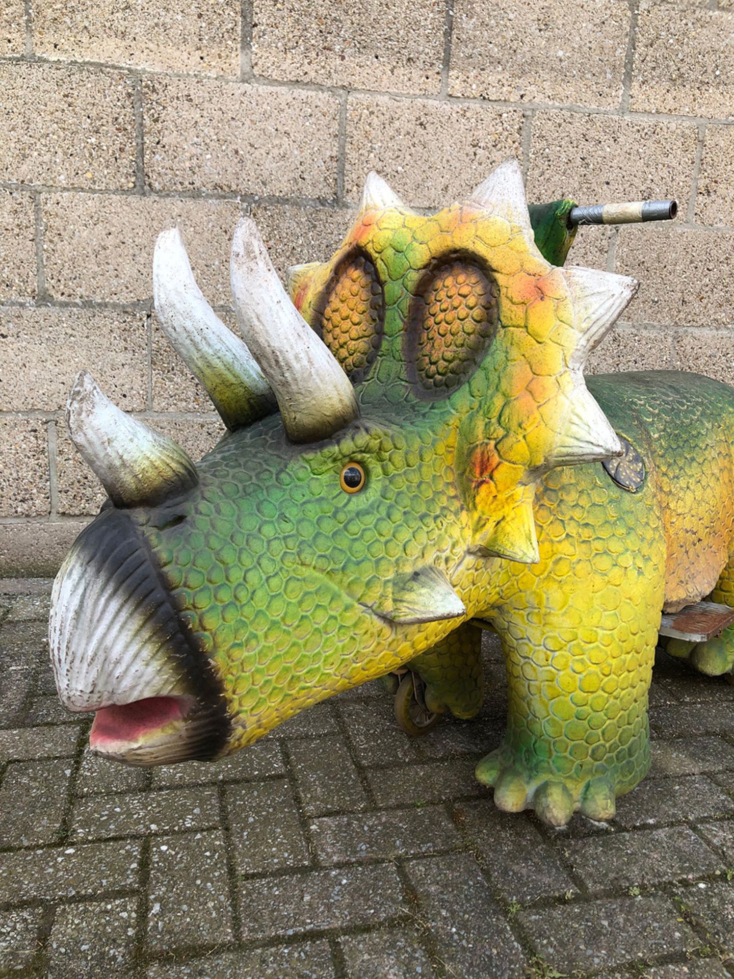 Children's Fairground Coin-Op Triceratops Attraction - Image 8 of 10