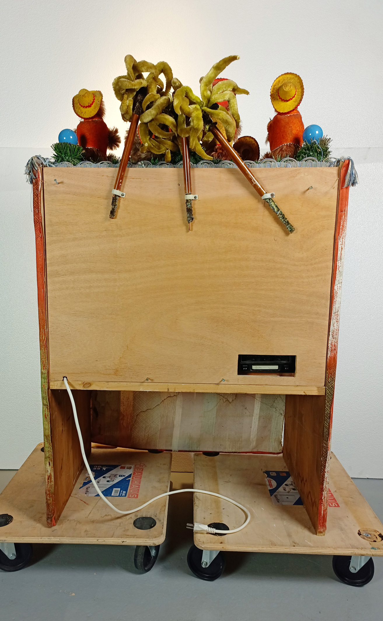 Original Bimbo Box Monkeys on Custom Case - Image 5 of 7