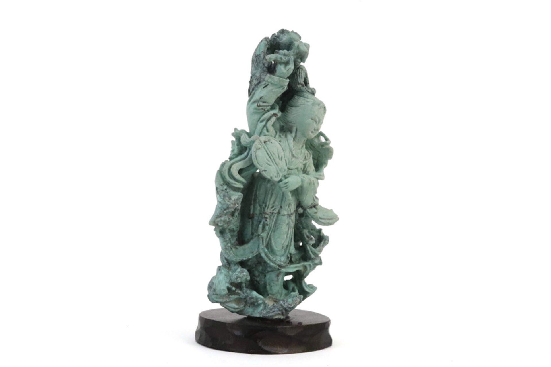 Chinese sculpture in turquoise || Chinese sculptuur in turkoois : "Dame met waaier" - hoogte : 12, - Bild 2 aus 4