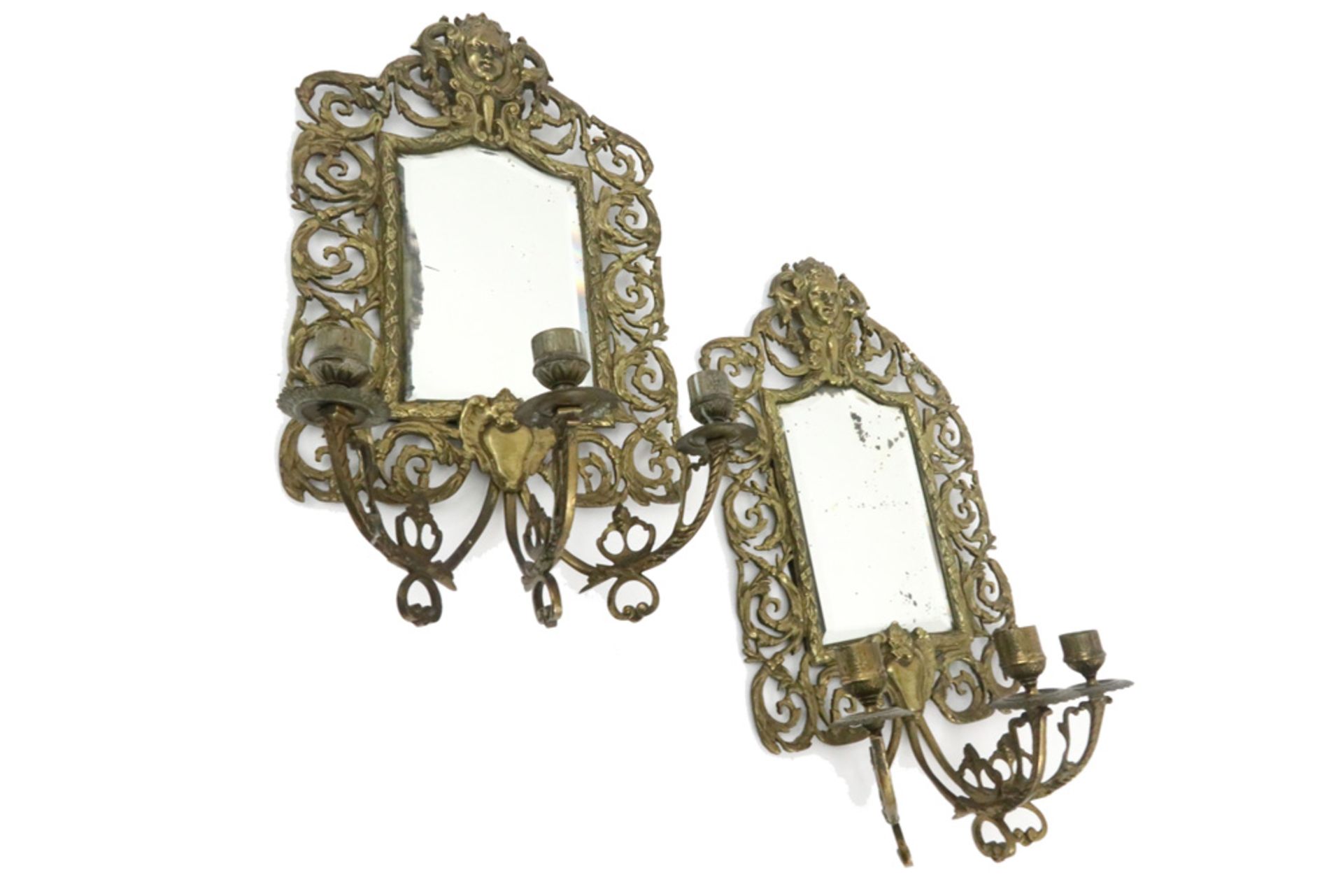 pair of antique Flemish renaissance style wall lights with mirror || Paar antieke wandkandelaars - Bild 2 aus 2