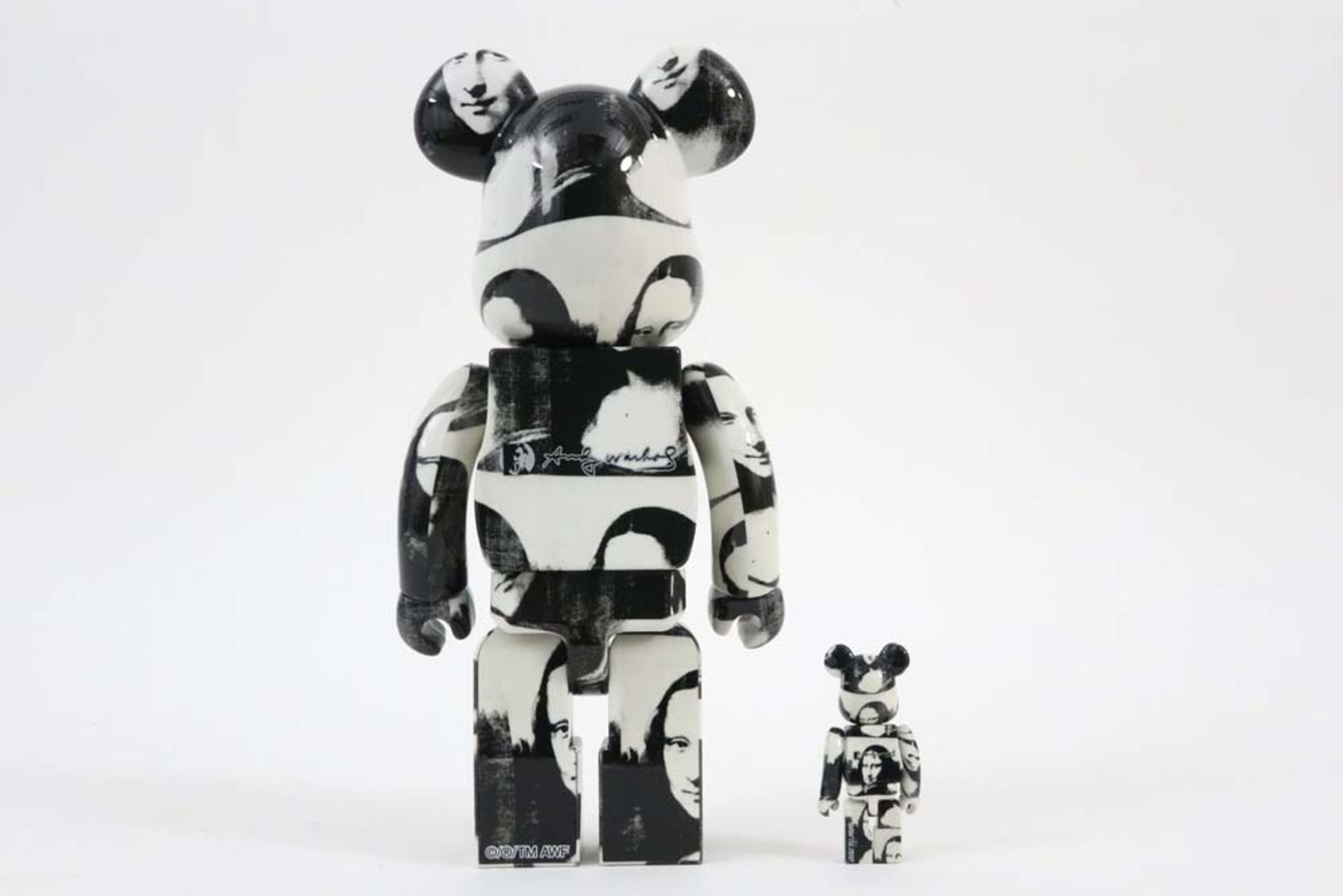 Bearbrick set of small and bigger sculpture after the double Mona Lisa" print by Andy Warhol - - Bild 4 aus 6