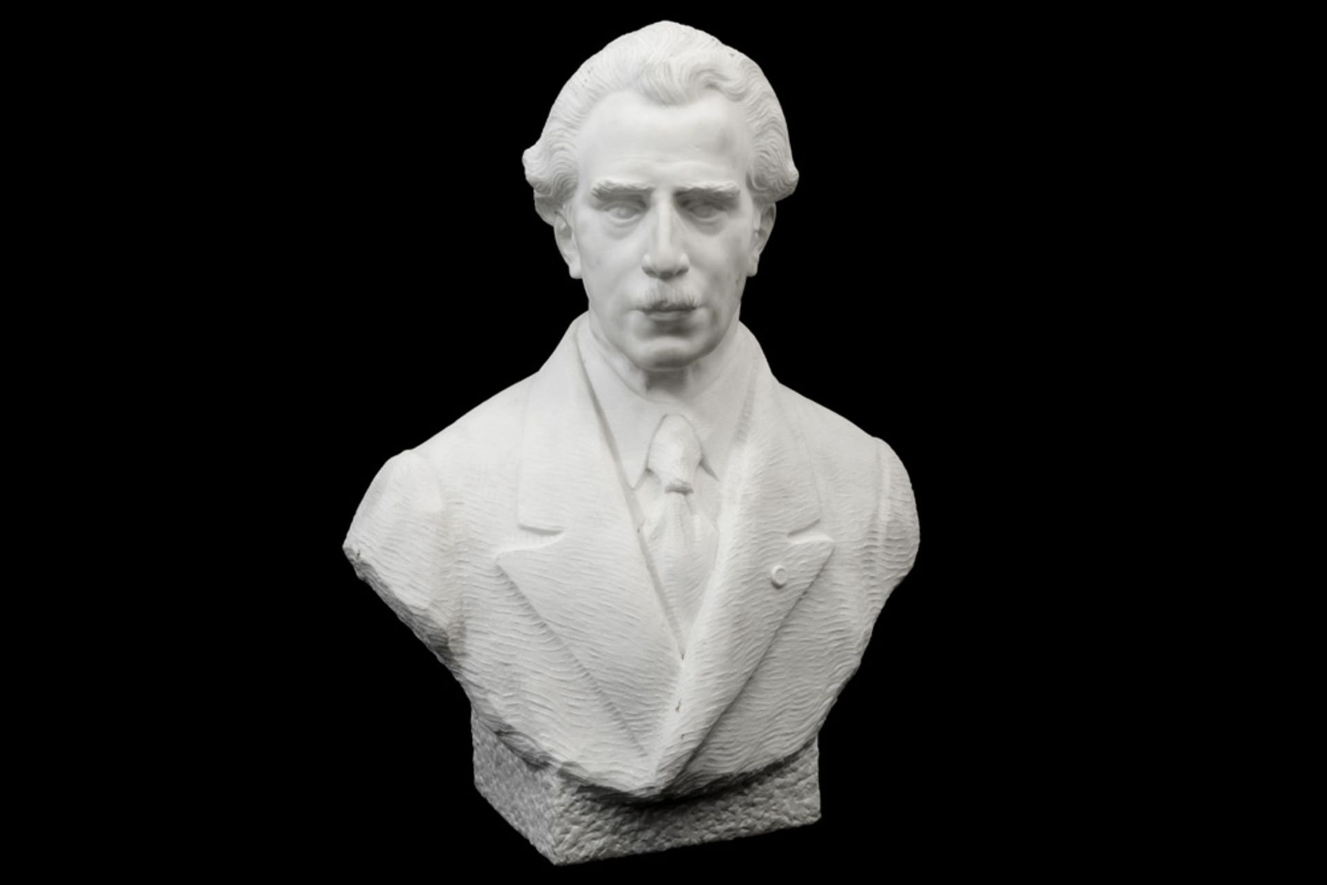 20th Cent. Belgian marble "man's bust" sculpture - signed Oscar Sinia || SINIA OSCAR (1877 - 1956) - Image 2 of 4