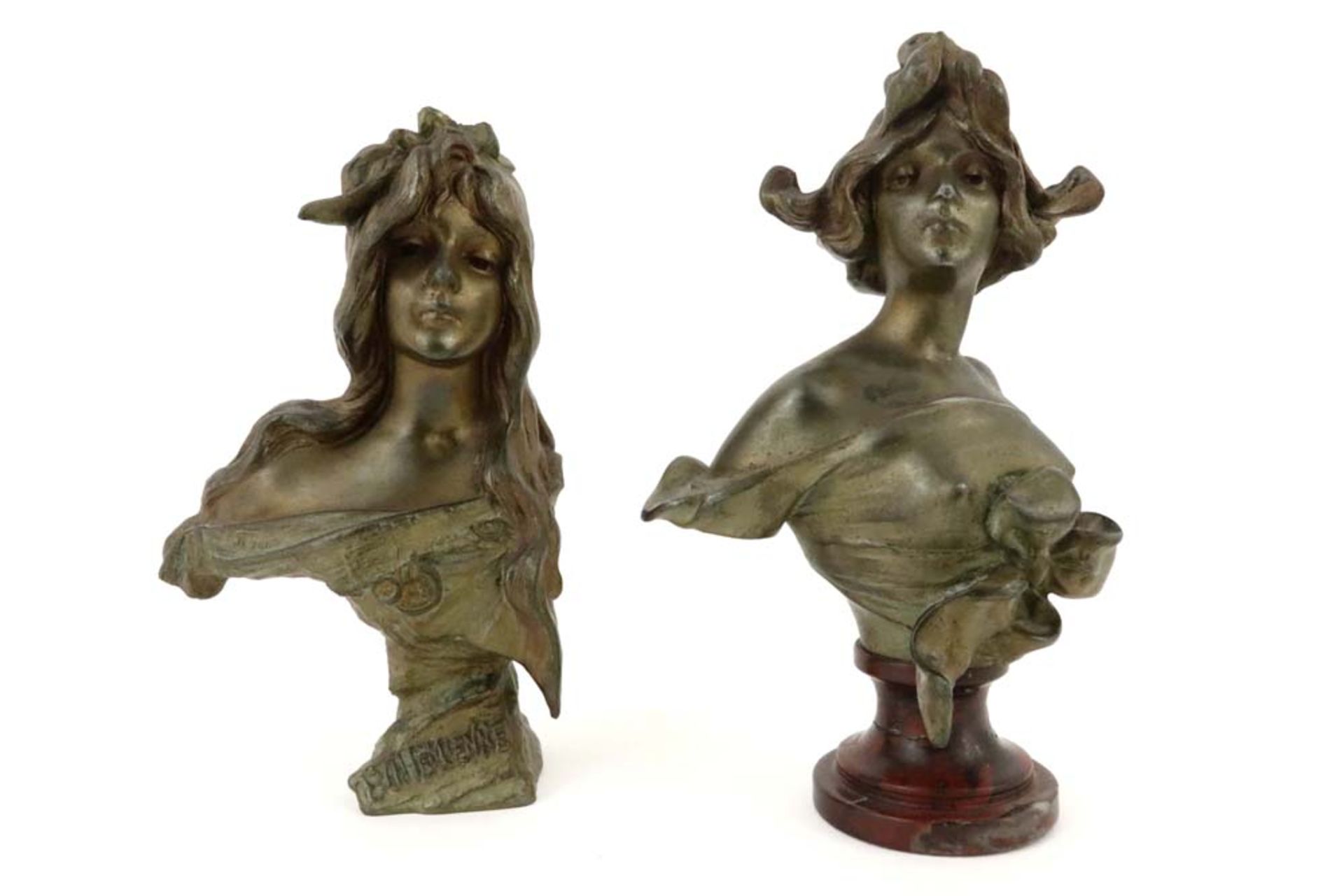 two Emmanuel Villanis Art Nouveau sculptures - signed || VILLANIS EMMANUEL (1858 - 1914) twee Art