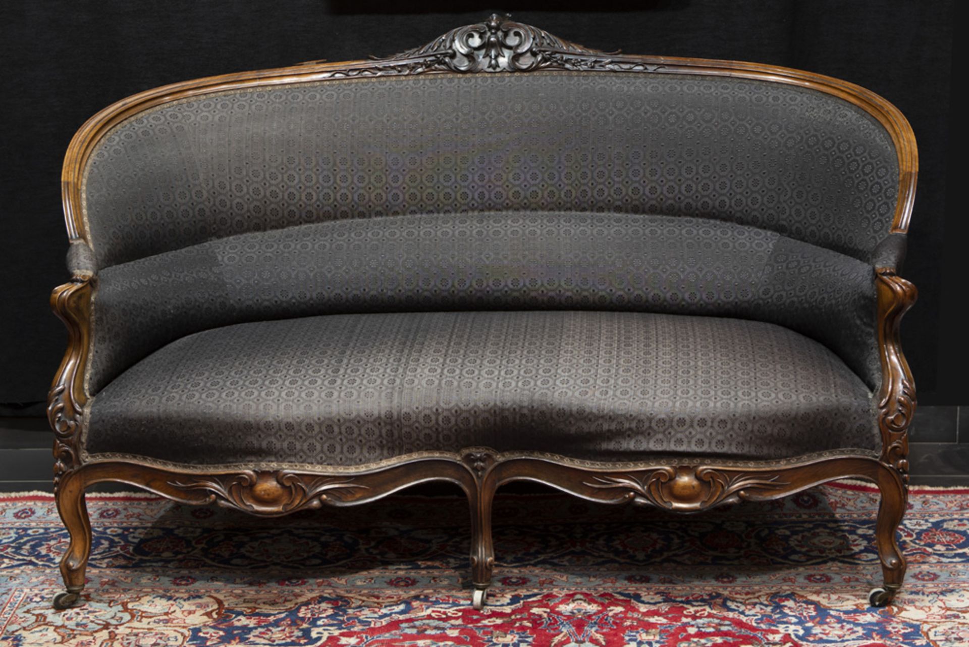 19th Cent. French Napoleon III period salon suite in rose-wood with finely carved Louis XV - Bild 3 aus 3