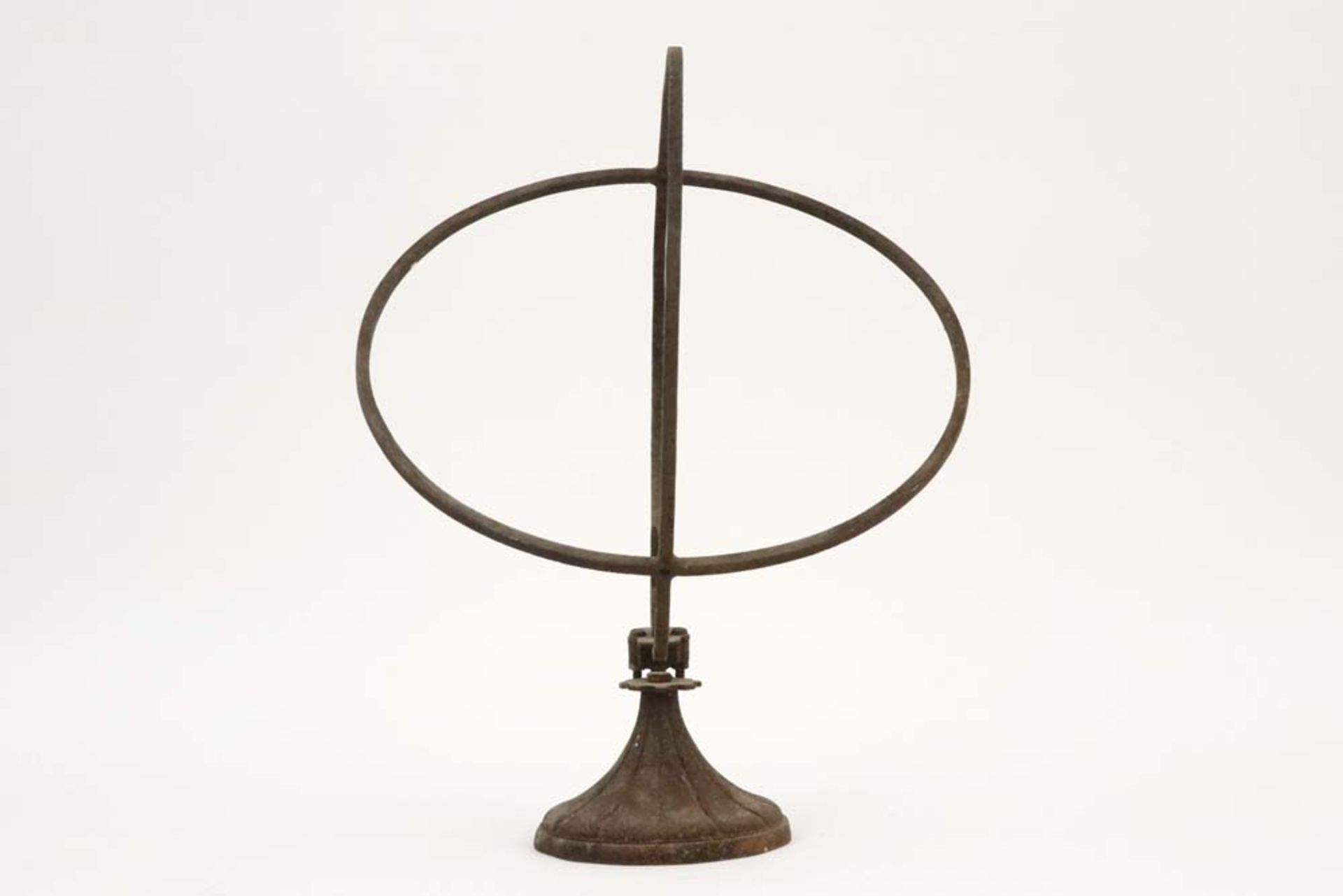 old wrought iron sundial || Oude zonnewijzer in gesmeed ijzer - hoogte : 48,5 cm - Bild 3 aus 3