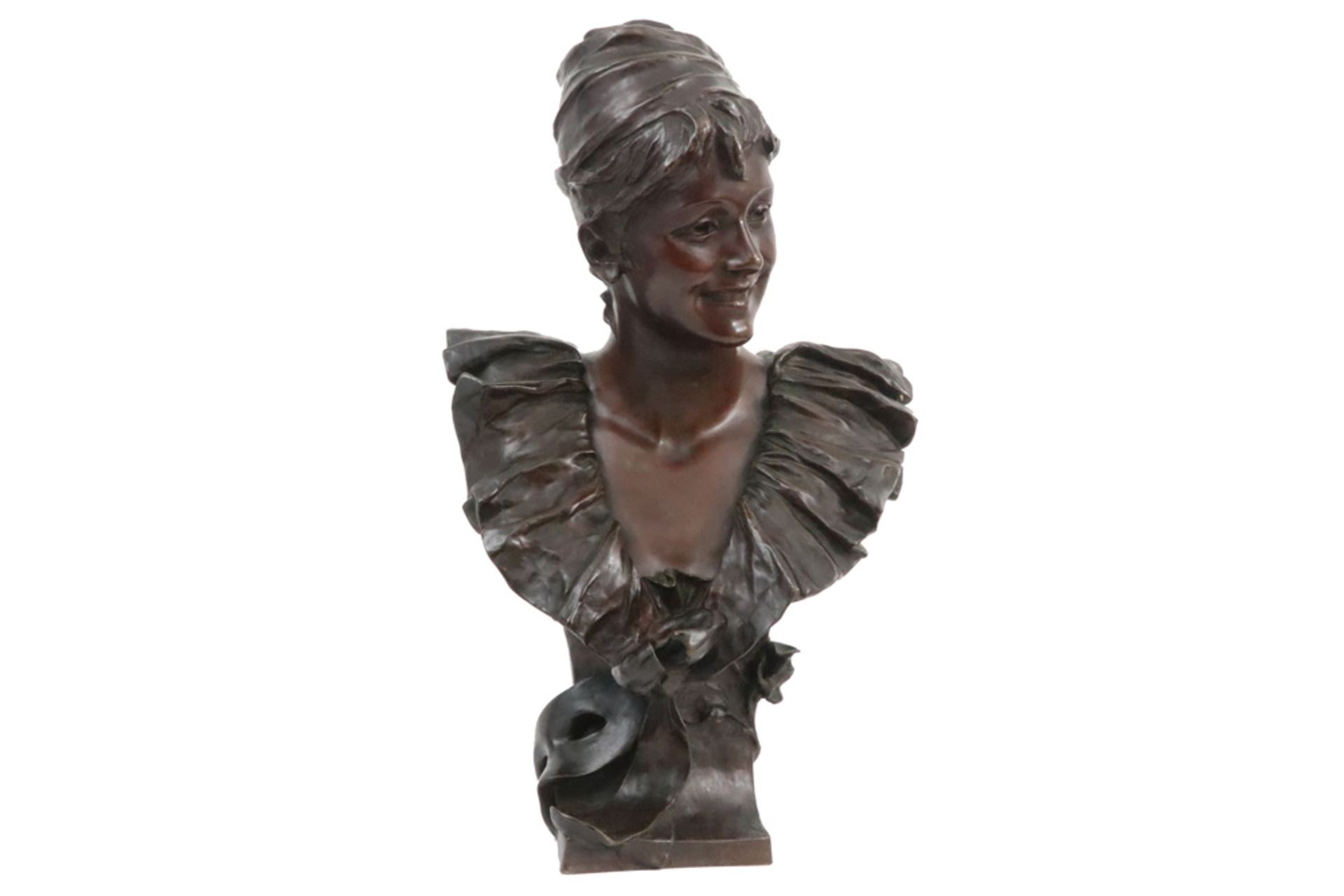 antique Belgian typical belle époque sculpture in bronze - signed Georges Van der Straeten and