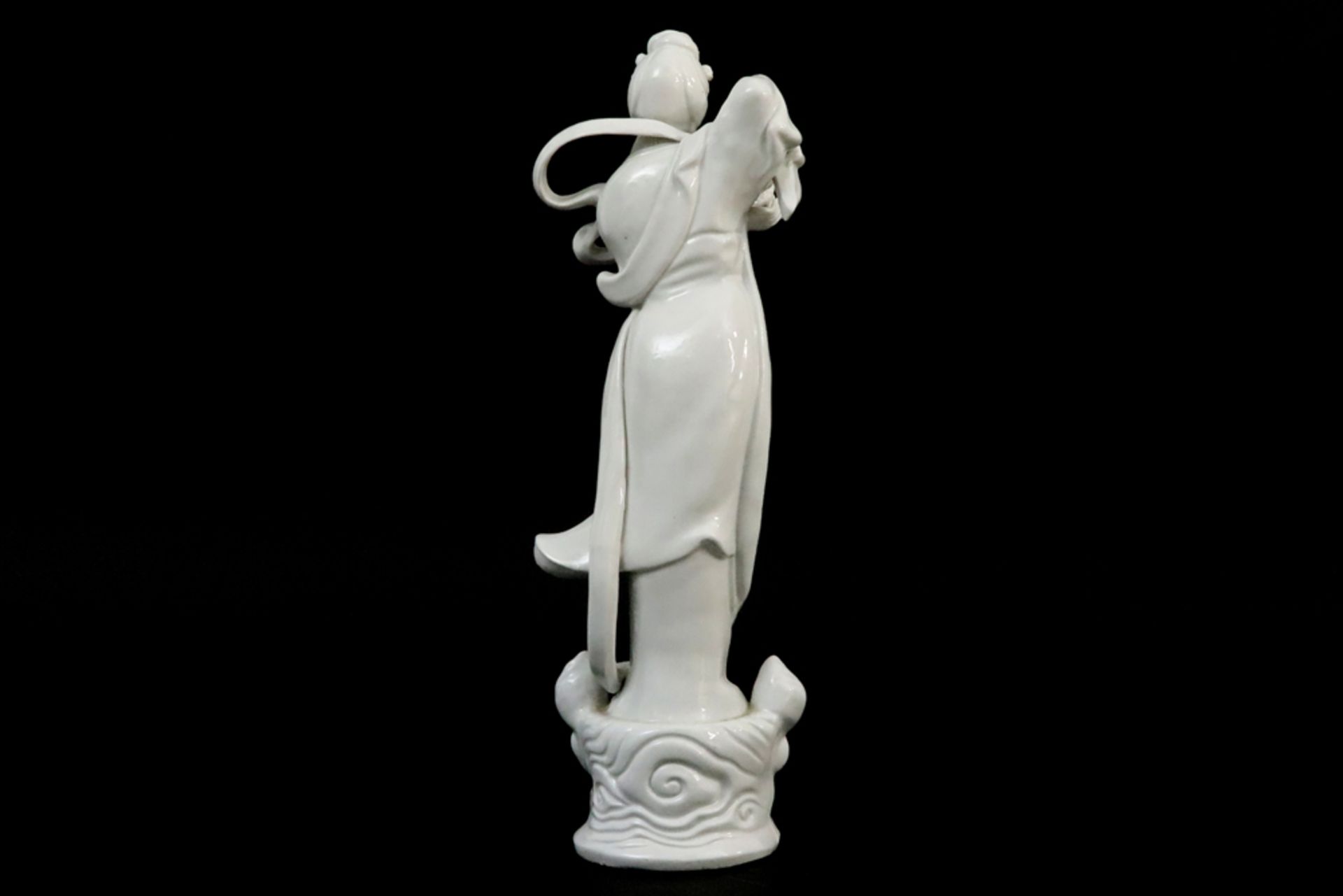 Chinese "Quan Yin" sculpture in porcelain || Chinese sculptuur in 'blanc de Chine"- porselein : " - Bild 3 aus 4