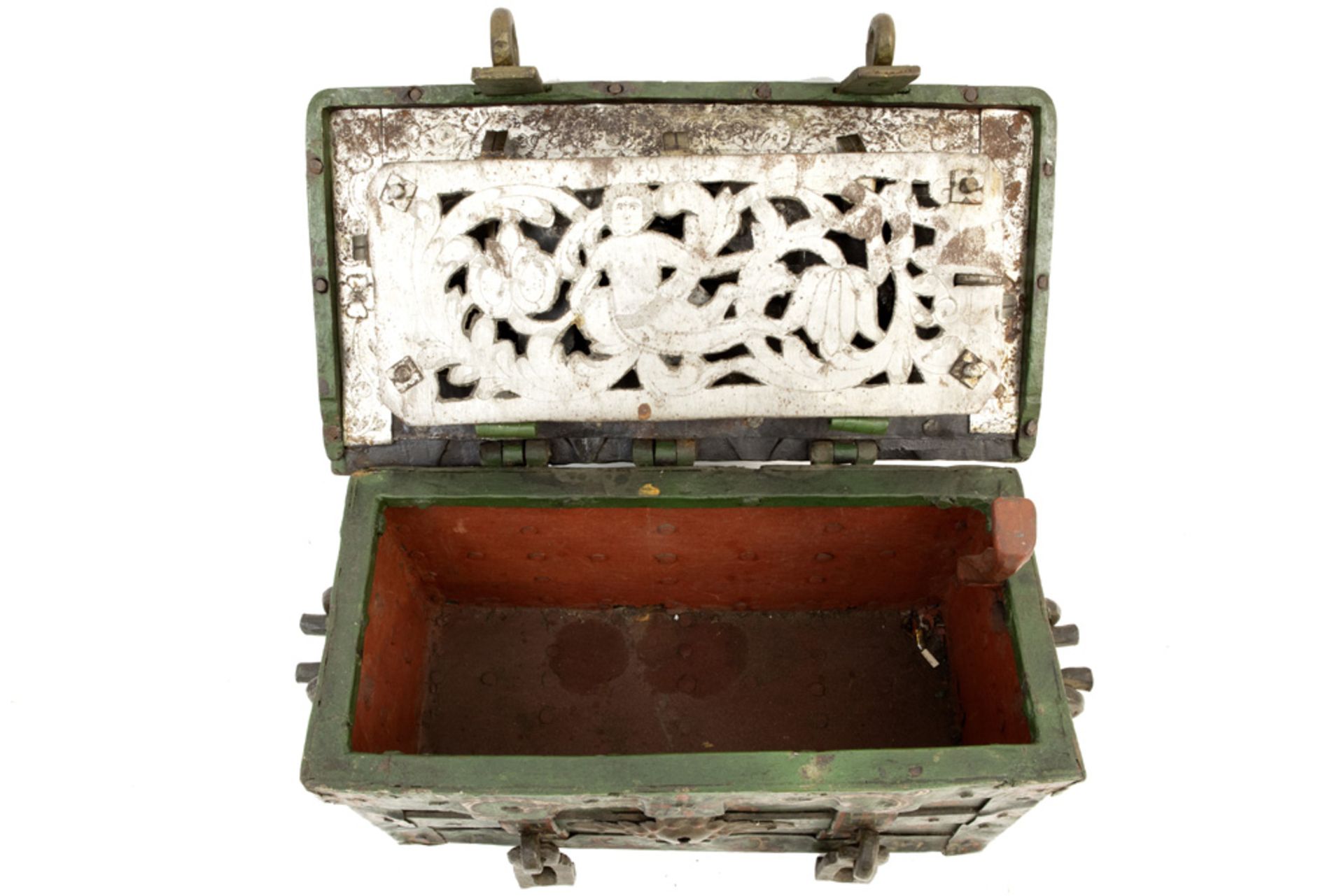 because of the small size rare 17th Cent. money chest/box in iron with its original well preserved - Image 5 of 7