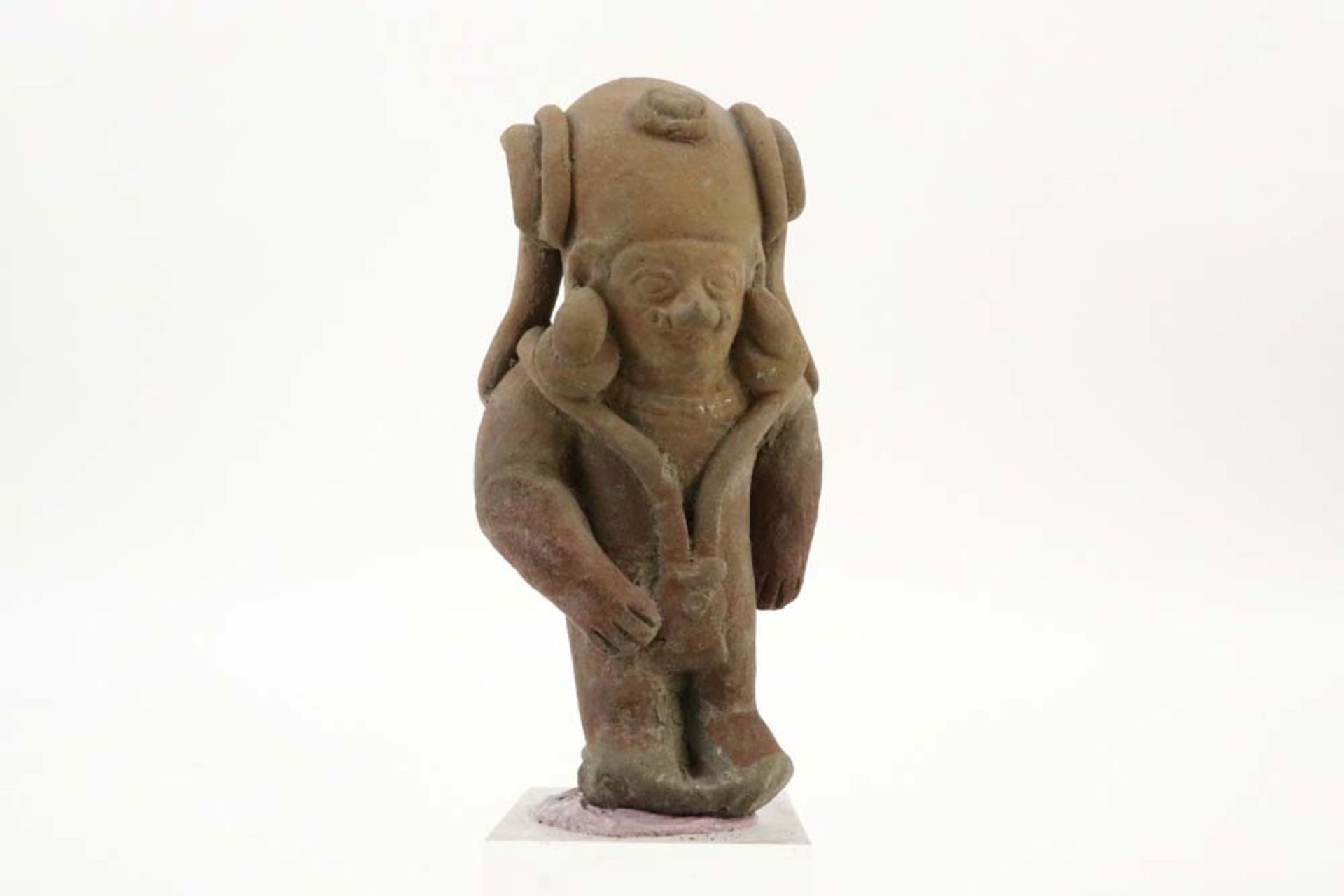 Ecuador Chorella sculpture in earthenware || ECUADOR Chorella-sculptuur in aardewerk : "Personage" -
