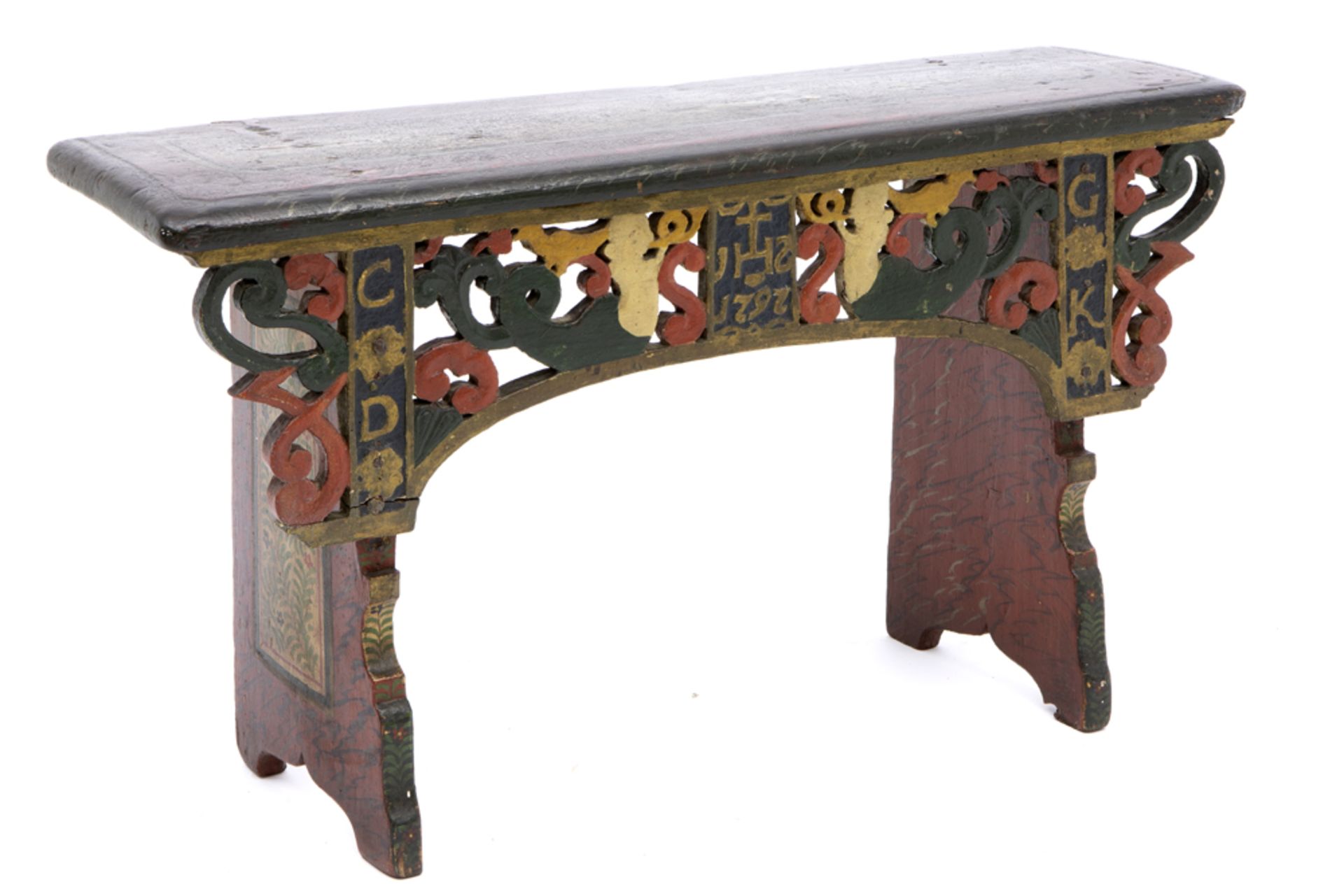 small late 18th Cent. stool in sculpted and painted wood - with initials and dated 1792 || Laat