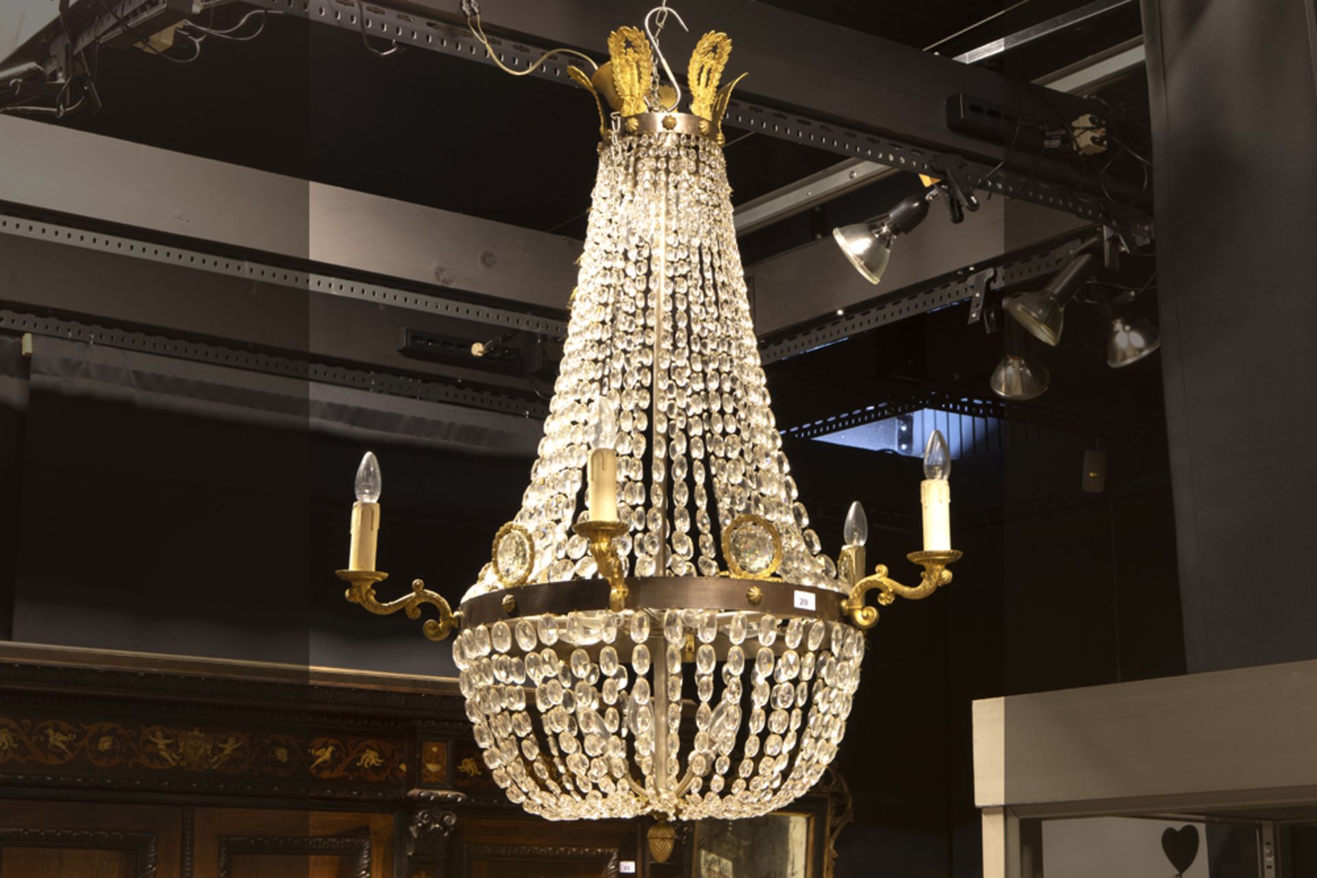 quite big, 'antique' Empire style chandelier in crystal and gilded bronze || Vrij grote 'antieke'