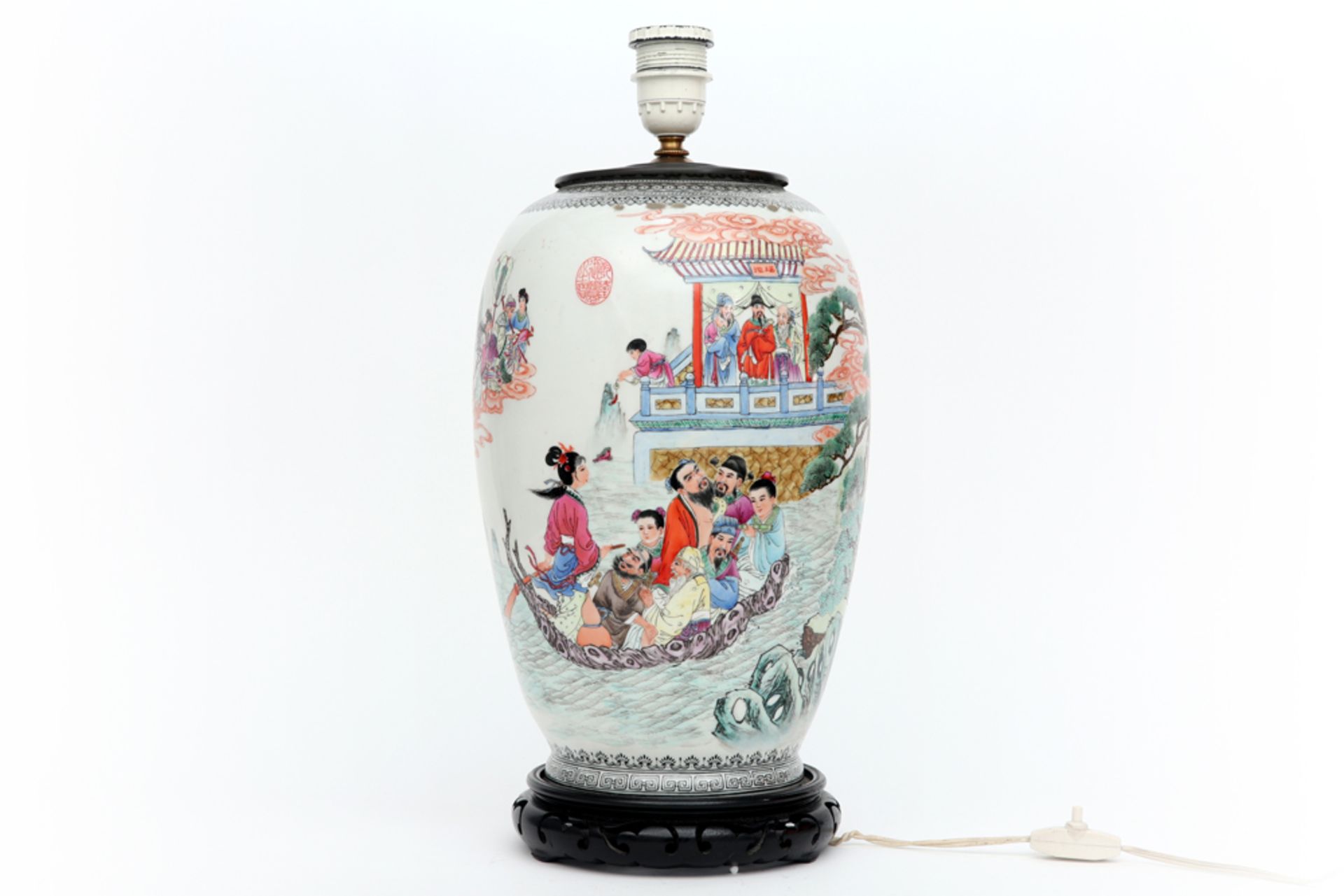 Chinese Republic period vase in porcelain with a polychrome figures decor - made into a lamp ||