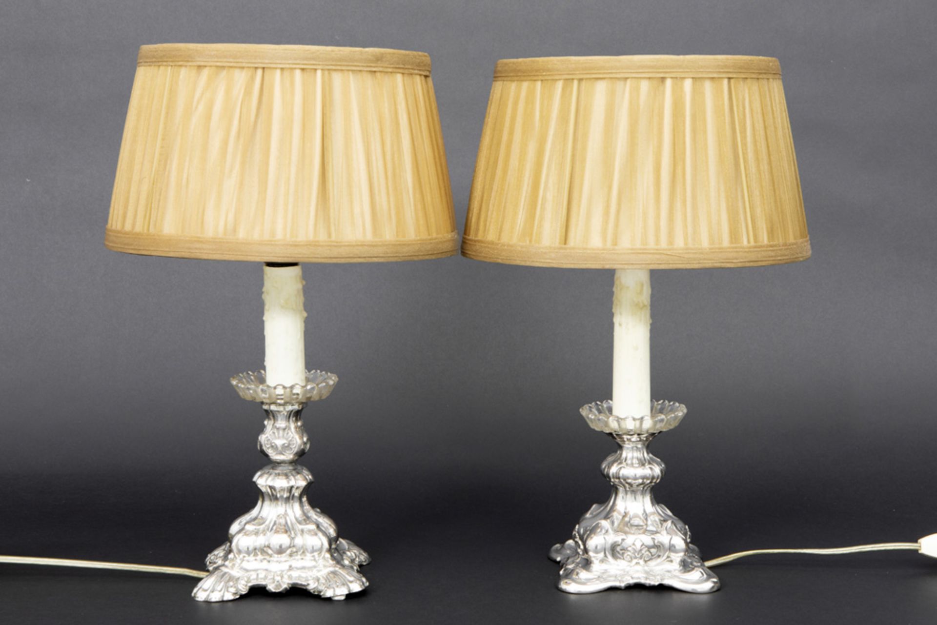 pair of antique candlesticks in marked silver - made into lamps || Paar antieke kandelaars (12 cm