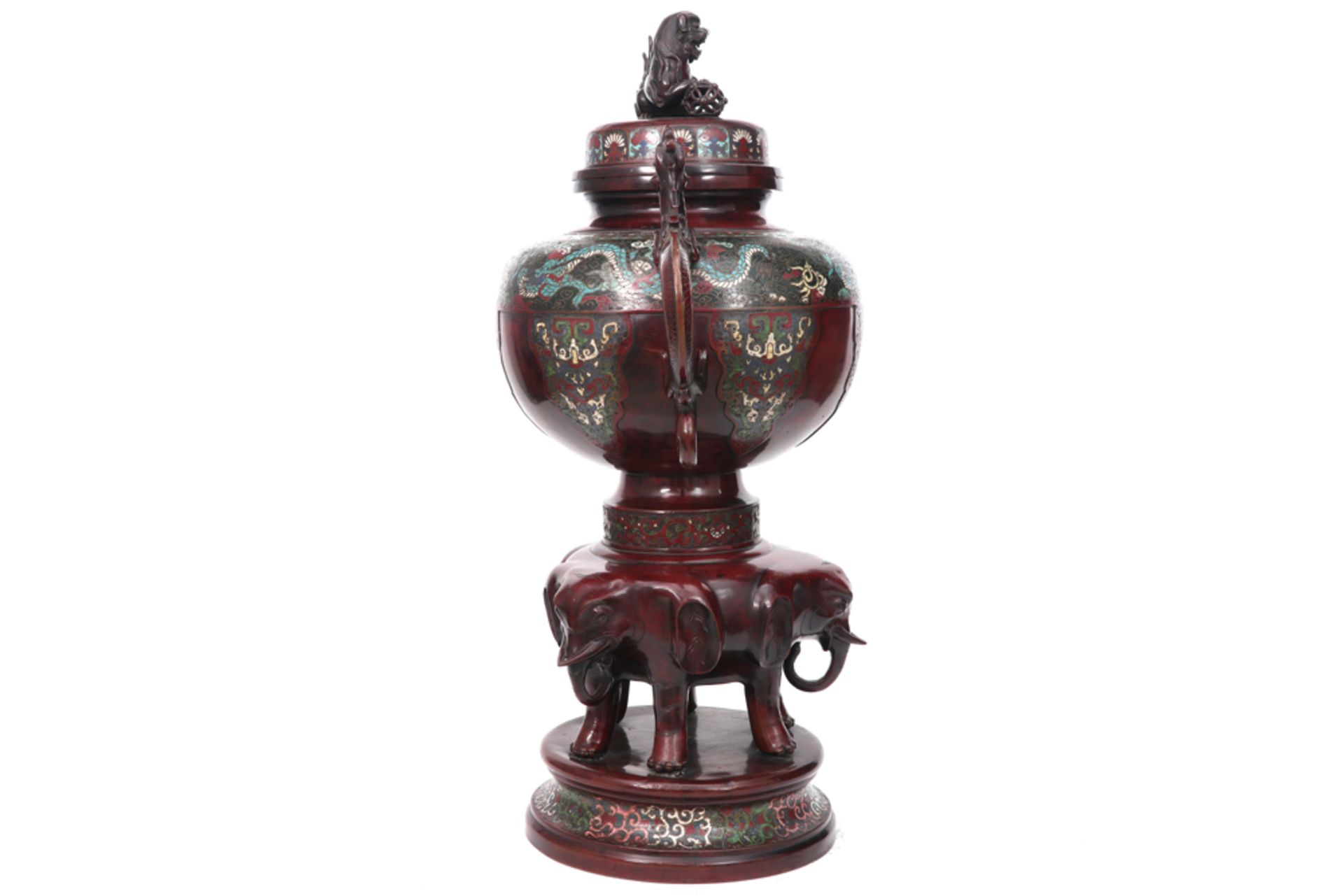 antique lidded vase in bronze and cloisonné on a bronze base with three elephants || Antieke - Bild 2 aus 3