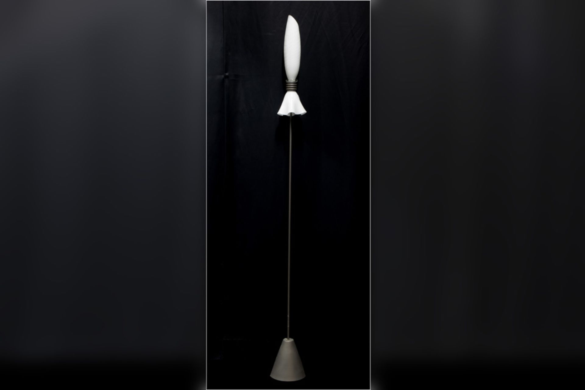 nineties' Italian Borek Sipek signed design lamp n° 22/100 in metal and white glass || BOREK