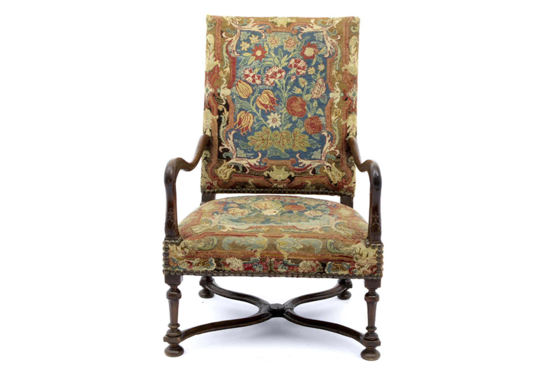 early 18th Cent. French armchair in oak from the Regency period (between Louis XIV and Louis - Image 2 of 2