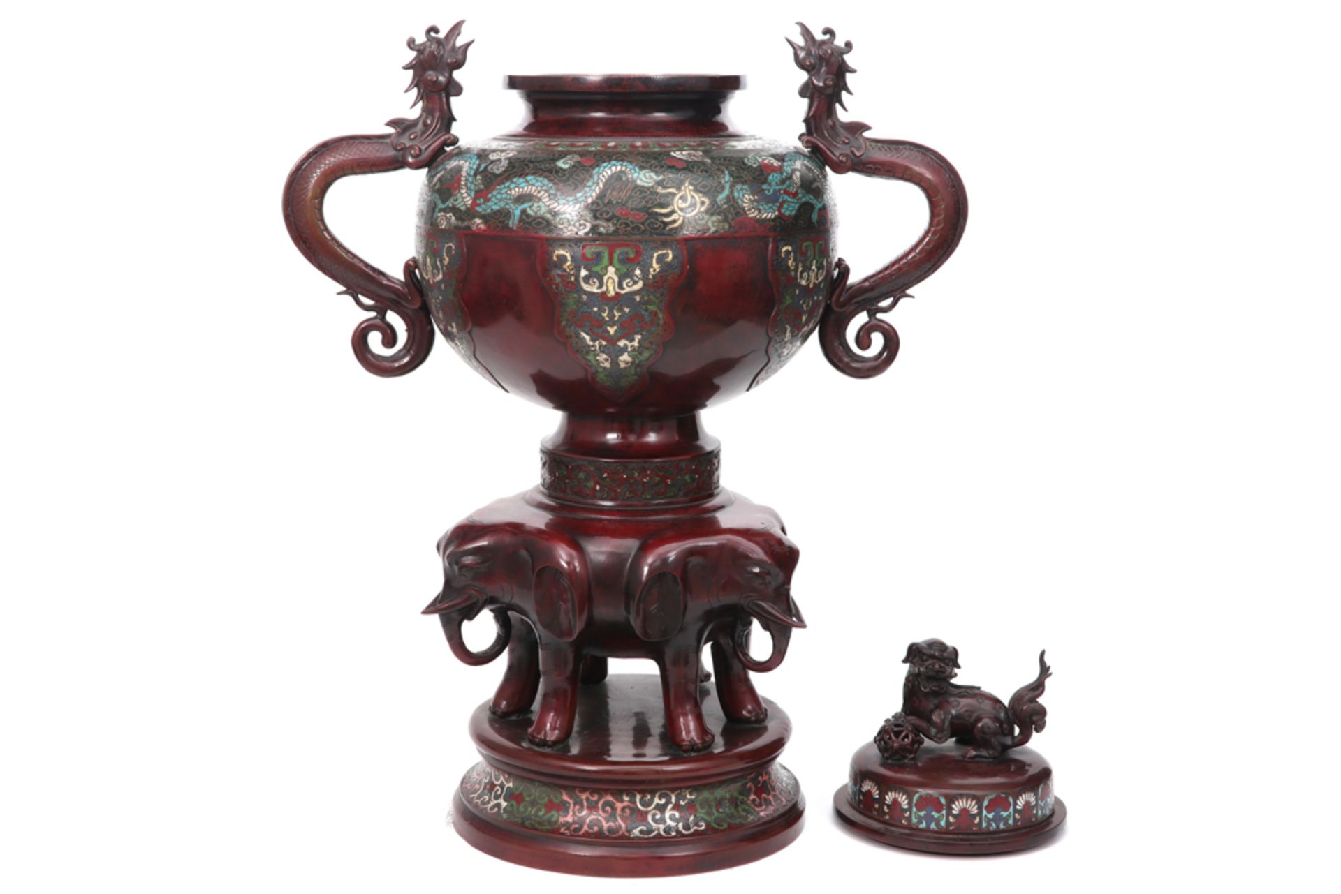 antique lidded vase in bronze and cloisonné on a bronze base with three elephants || Antieke - Bild 3 aus 3