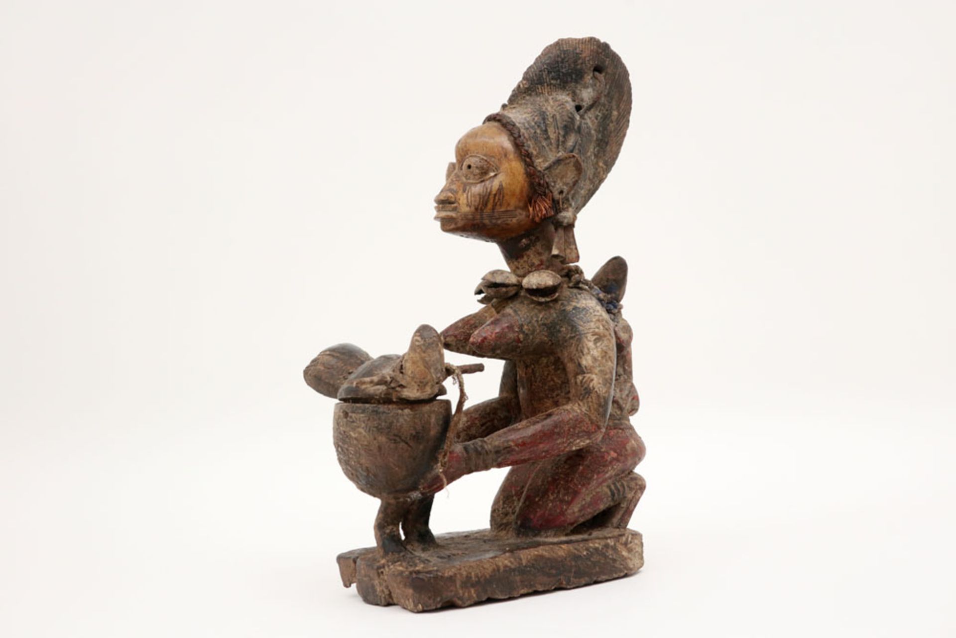 Nigerian Yorouba "Ekiti Efon-Alaye"-sculpture in wood, textile, raffia, metal with remains of - Image 2 of 6