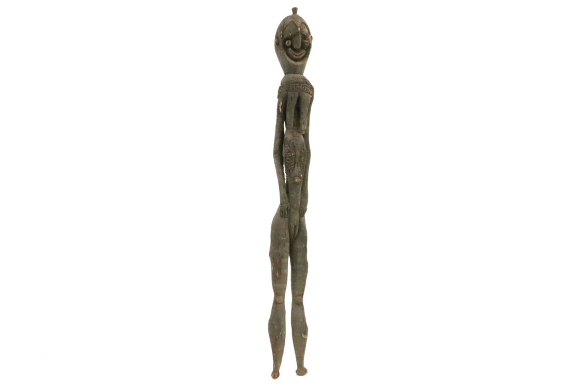 Irian Jaya "male figure" sculpture frrom the village Amanankani in wood || INDONESIË - PAPOEA -
