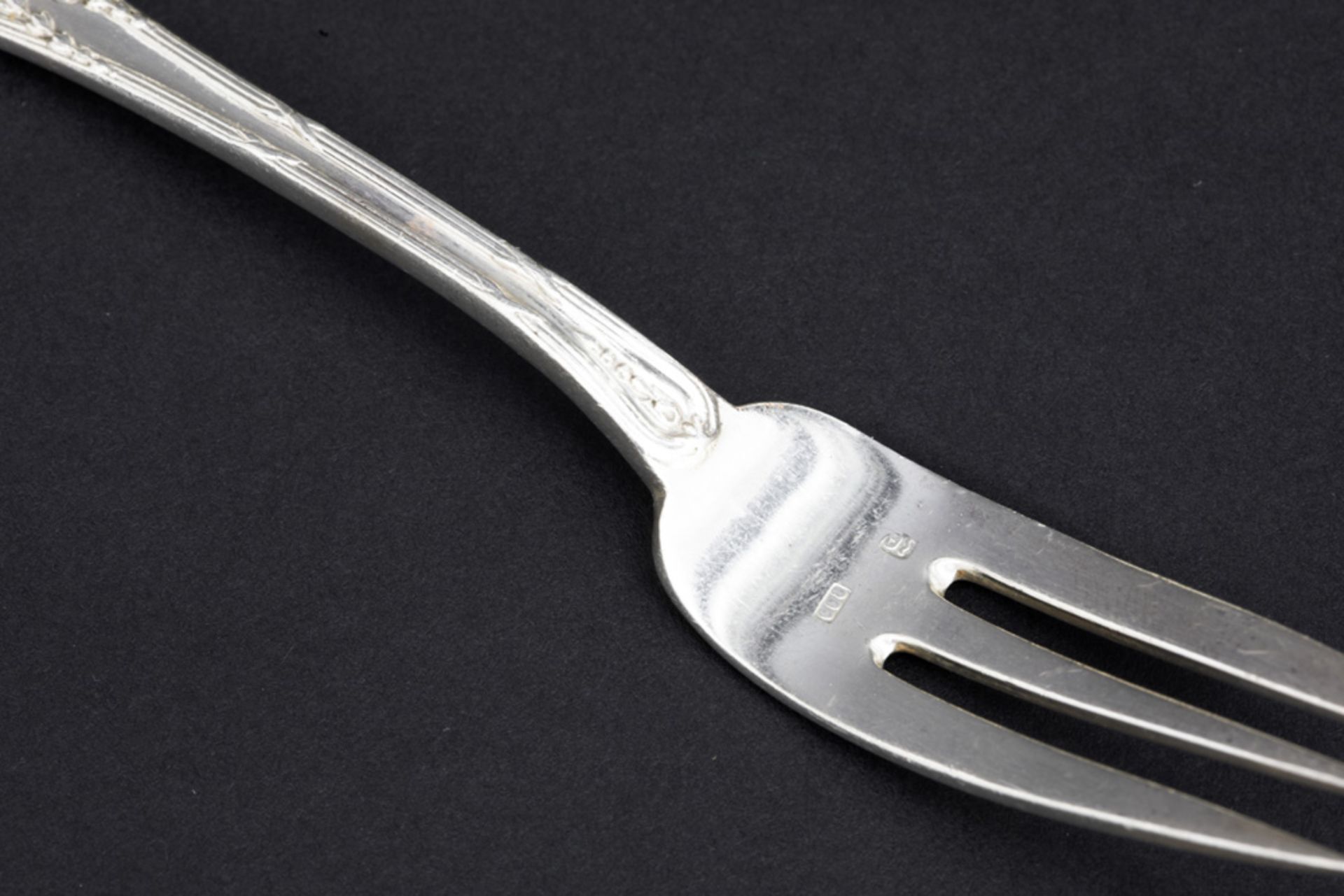 several pieces of cutlery in marked silver || Lot bestek in gemerkt massief zilver - gewicht : ca - Image 2 of 2