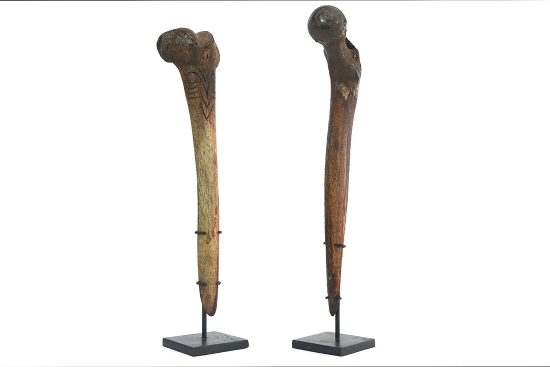 two Papua New Guinean Middle Sepik human bone daggers || PAPOEASIE NIEUW - GUINEA - MIDDEN-SEPIK