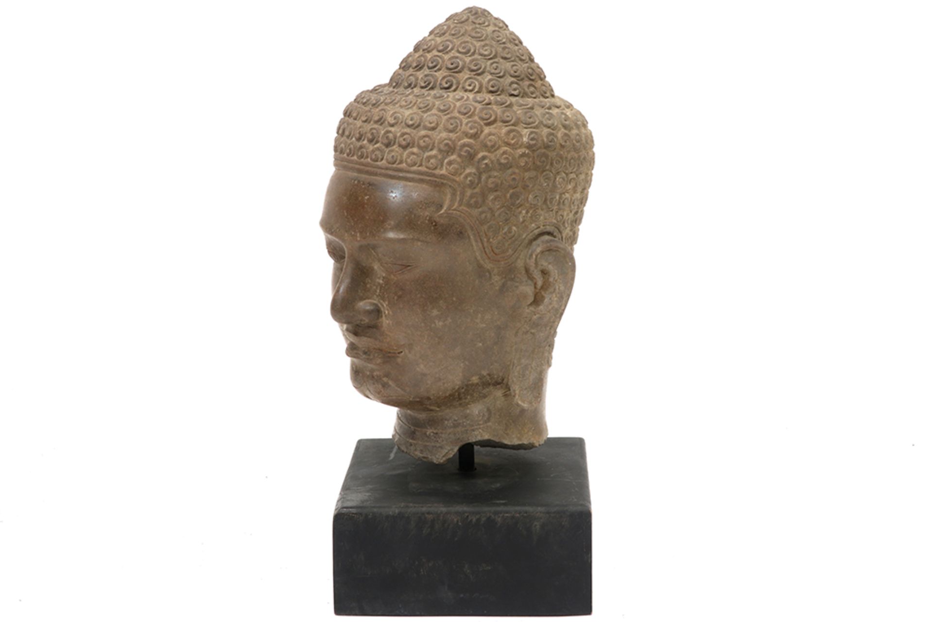 Cambodian "Man's head" sculpture in stone collection of Dr Istvan Zelnik who bought it from - Bild 2 aus 6