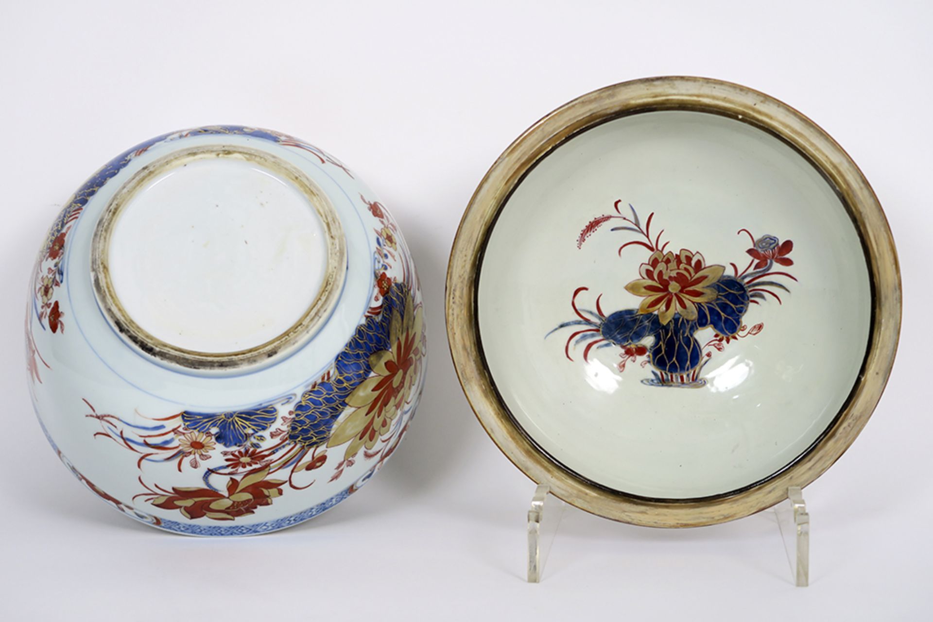 quite big 18th Cent. Chinese lidded tureen in porcelain with Imari flower decor || Achttiende eeuwse - Bild 4 aus 4