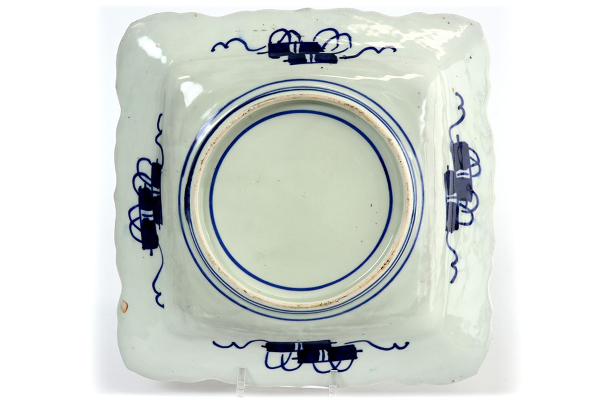 19th Cent. Japanese porcelain square dish || Negentiende eeuwse Japanse vierkante schaal in - Bild 2 aus 2