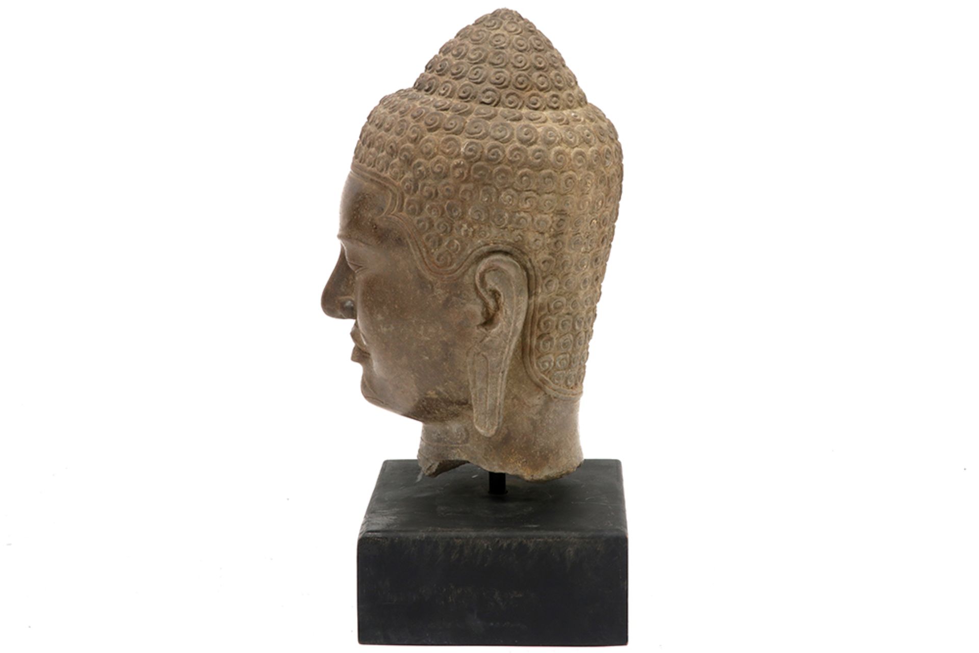 Cambodian "Man's head" sculpture in stone collection of Dr Istvan Zelnik who bought it from - Bild 3 aus 6