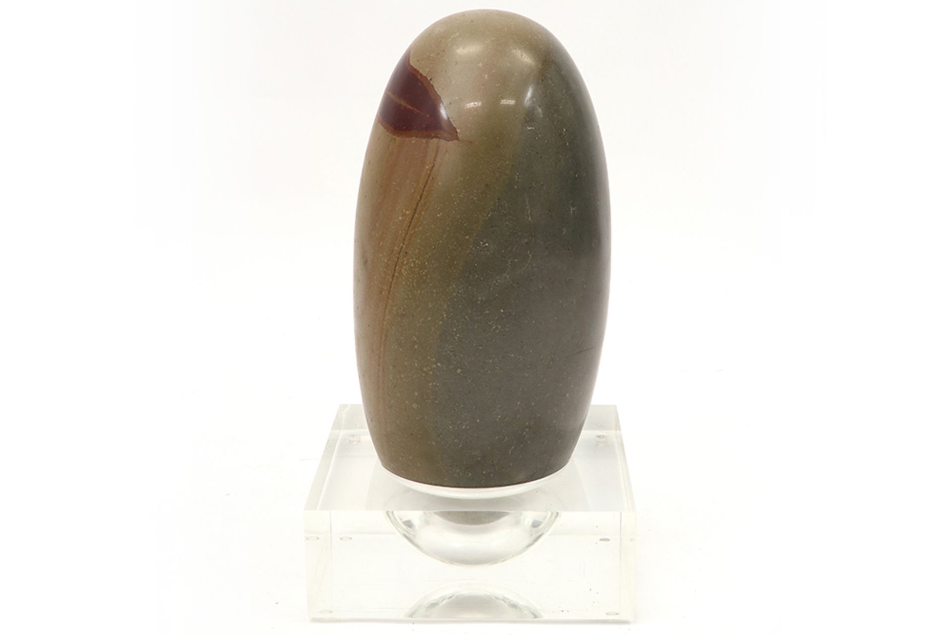 Nepalese because of the highth and the natural inclusion in the stone rare tantric Shiva Lingam || - Image 2 of 4