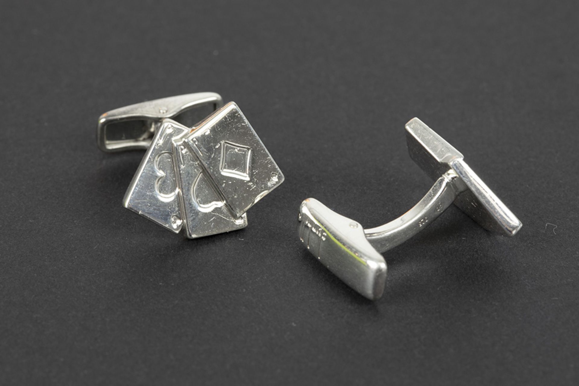 pair of Dunhill signed cuff-links in marked silver || DUNHILL paar manchetteknopen in massief - Image 2 of 3