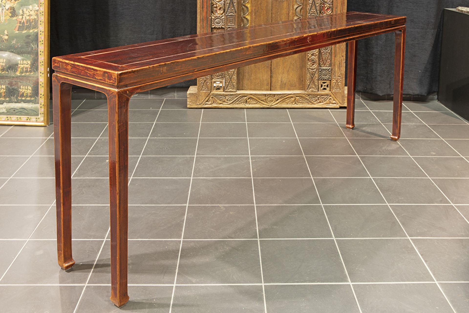 18th/19th Cent. Chinese Qing dynasty console in elm with a beautiful patina || CHINA - QING-DYNASTIE