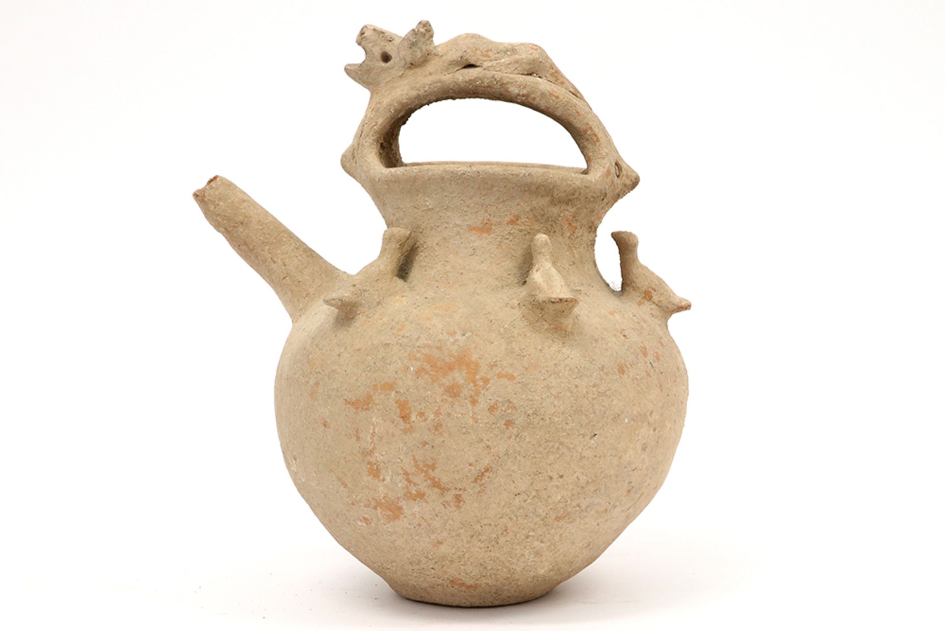 rare Ancient Persian ritual spout pot in earthenware adorned with five pigeons and with a mythical - Image 3 of 5