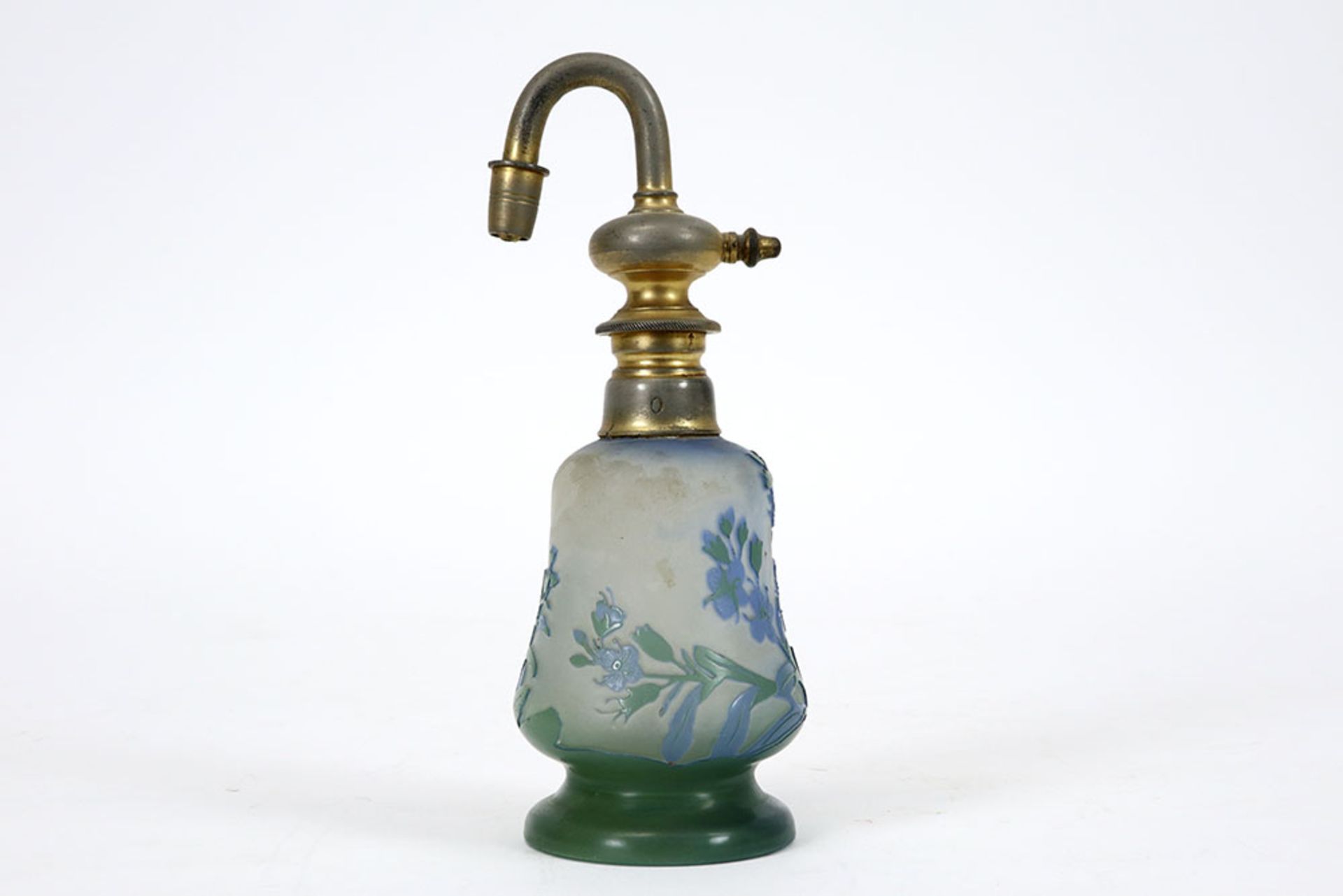Gallé signed Art Nouveau perfume flask in pate de verre with a gilded mounting marked "Paris" || - Image 2 of 4